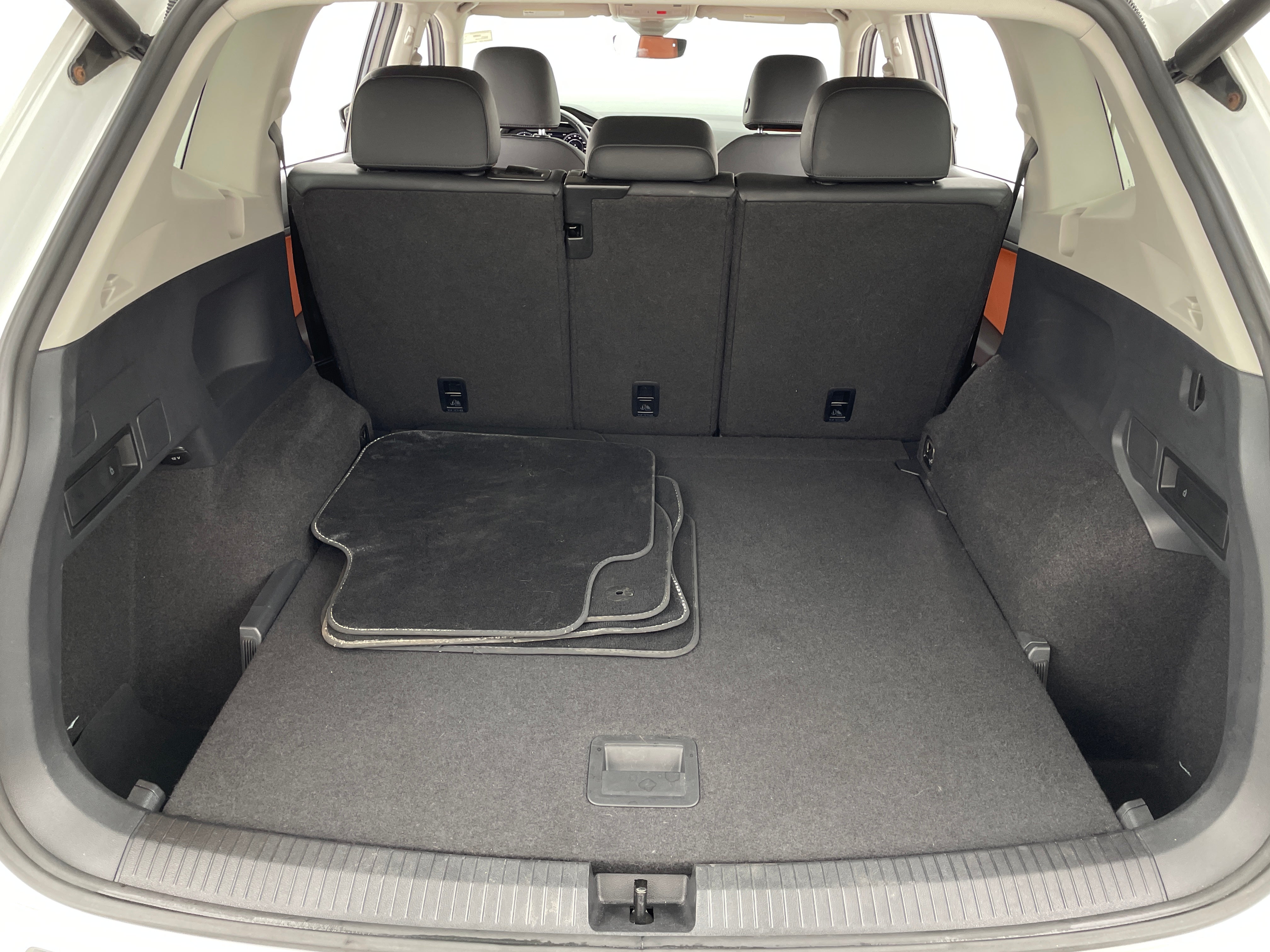 2019 Volkswagen Tiguan SEL 6