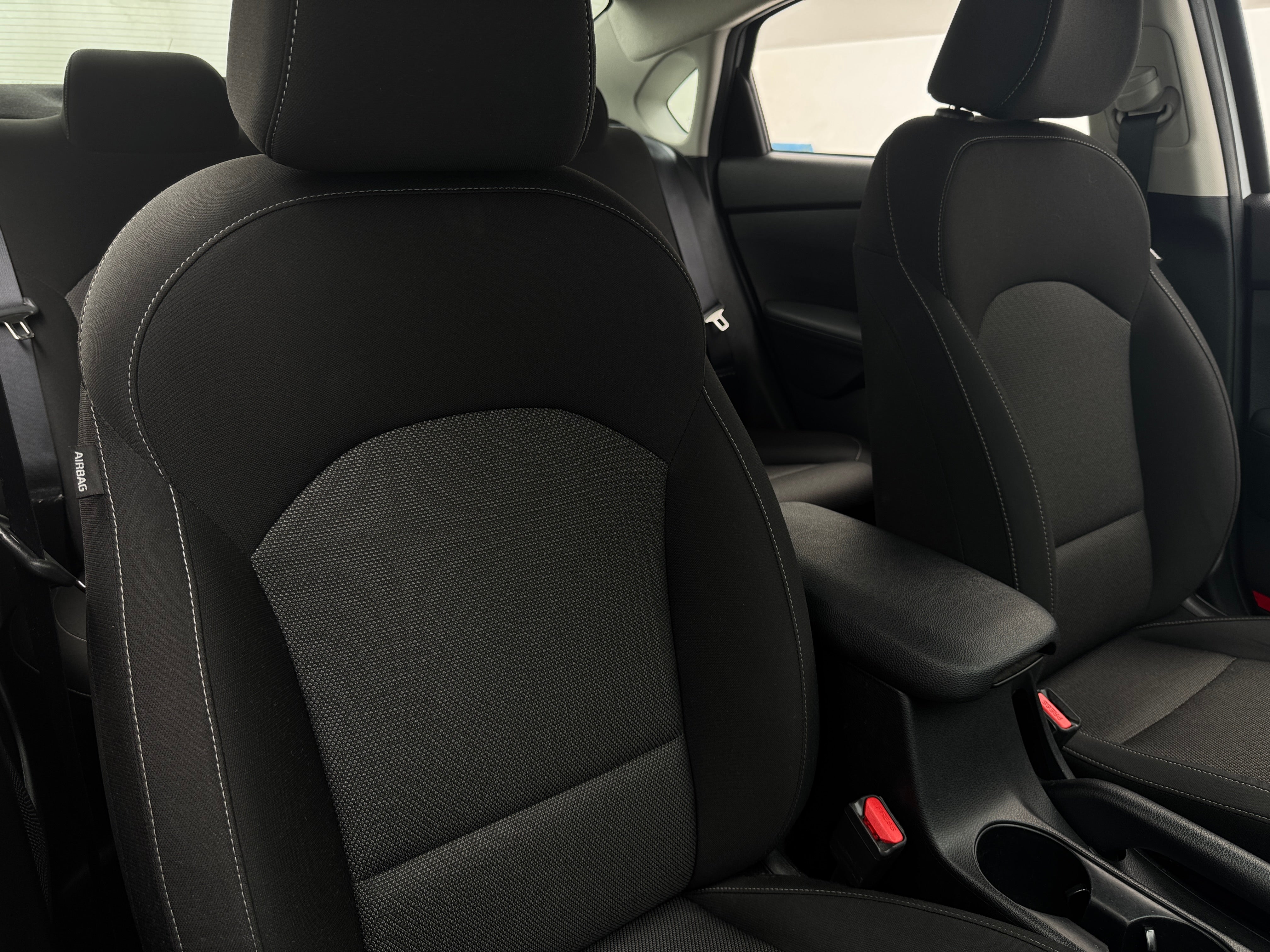 2023 Kia Forte LXS 2