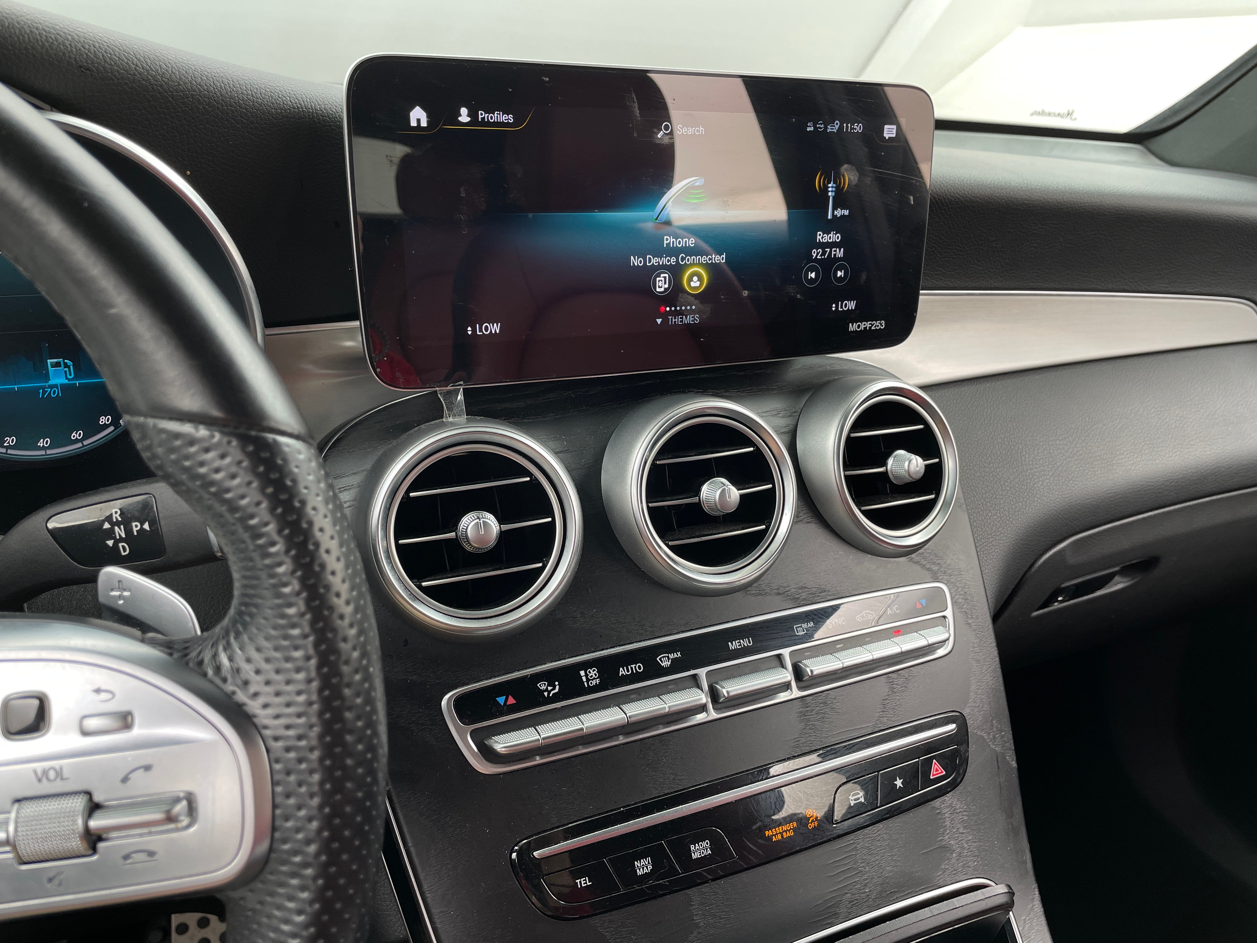 2021 Mercedes-Benz GLC 300 3