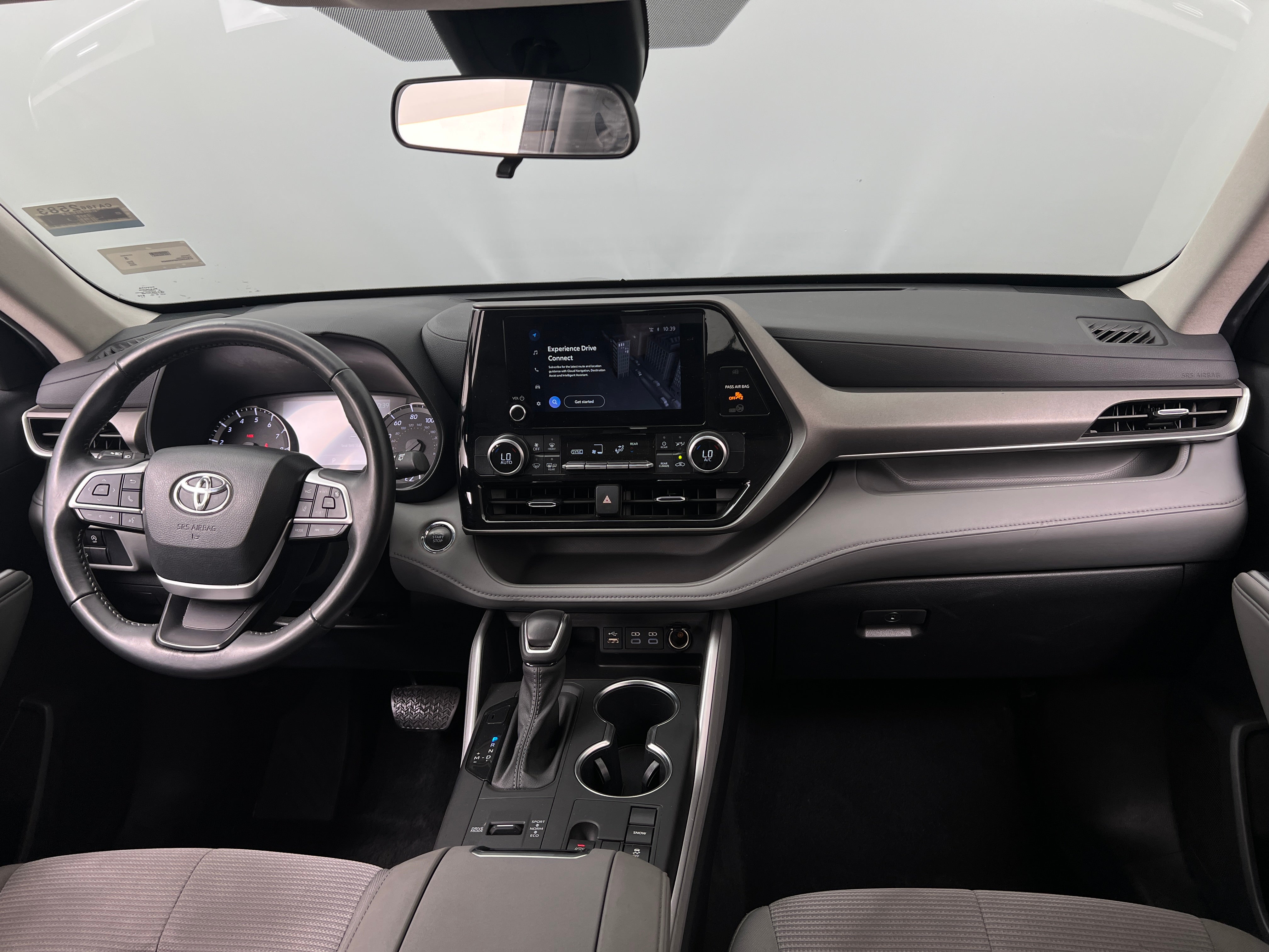 2023 Toyota Highlander LE 3