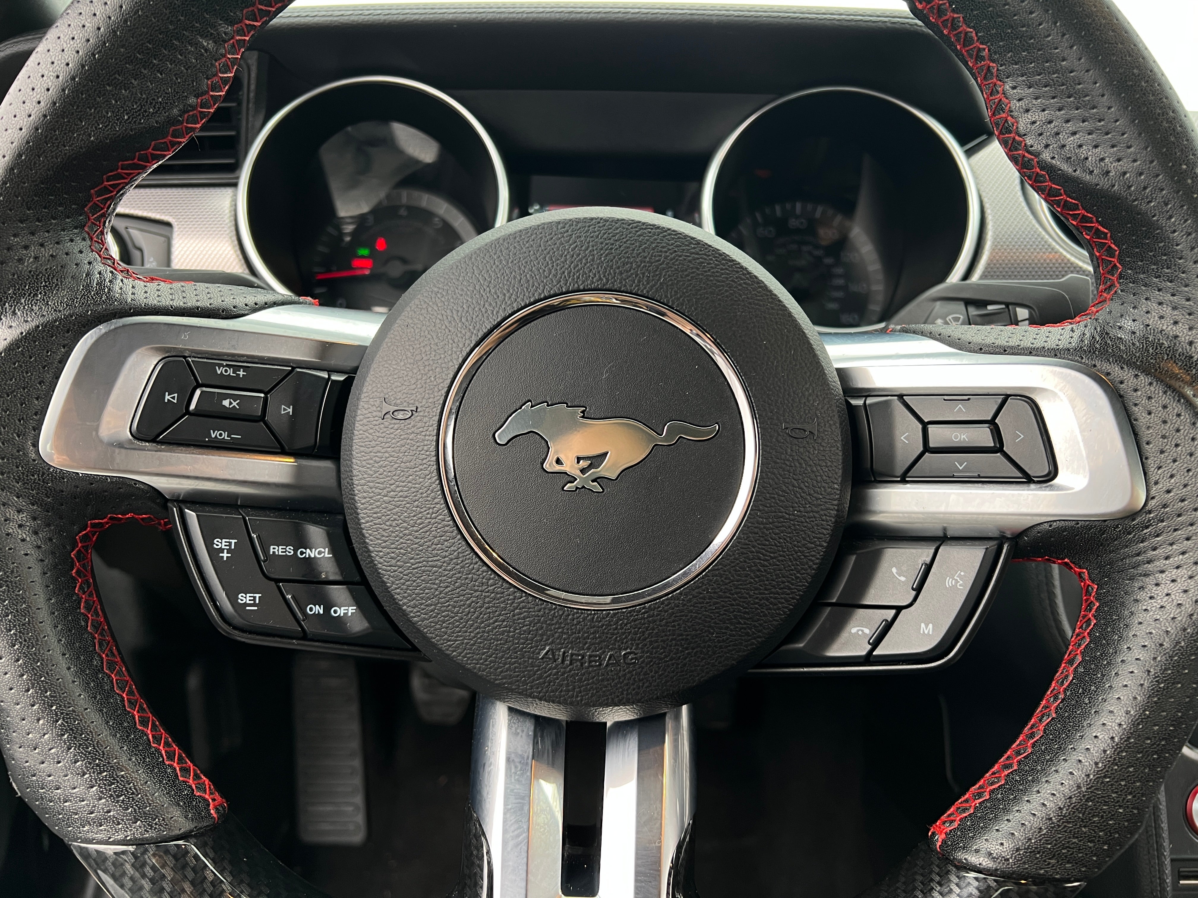 2020 Ford Mustang  3