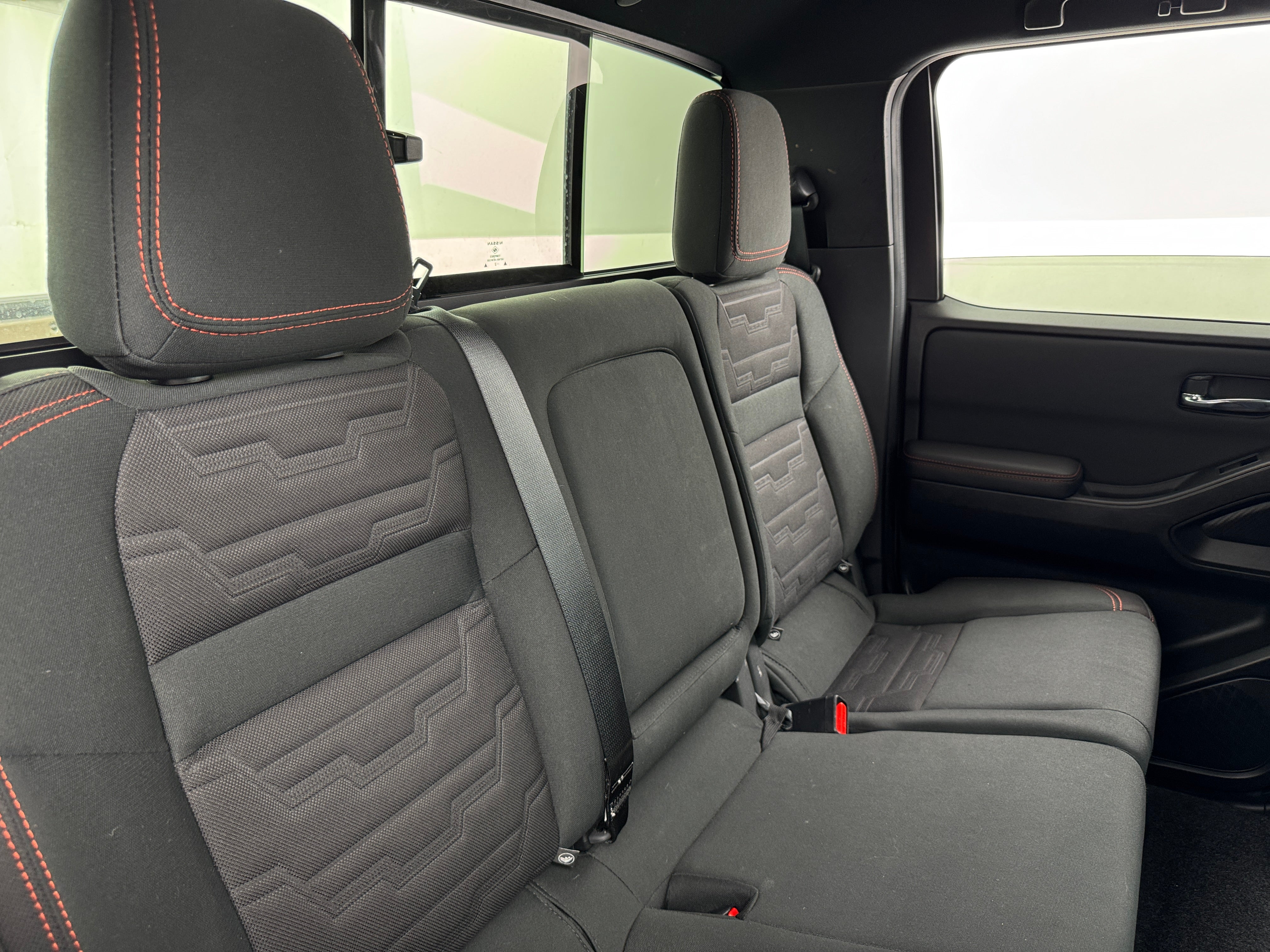 2023 Nissan Frontier PRO-4X 6