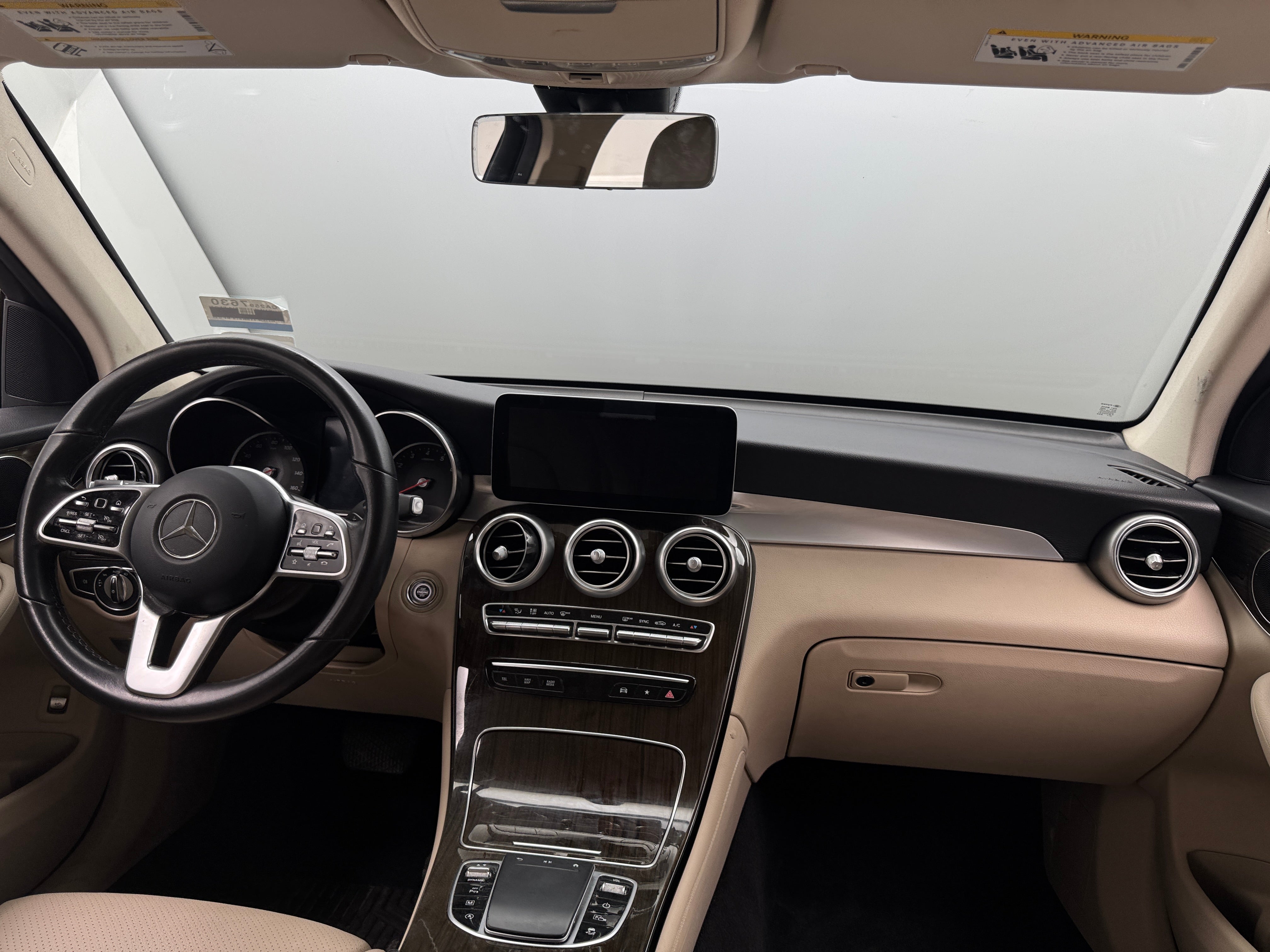 2021 Mercedes-Benz GLC 300 2