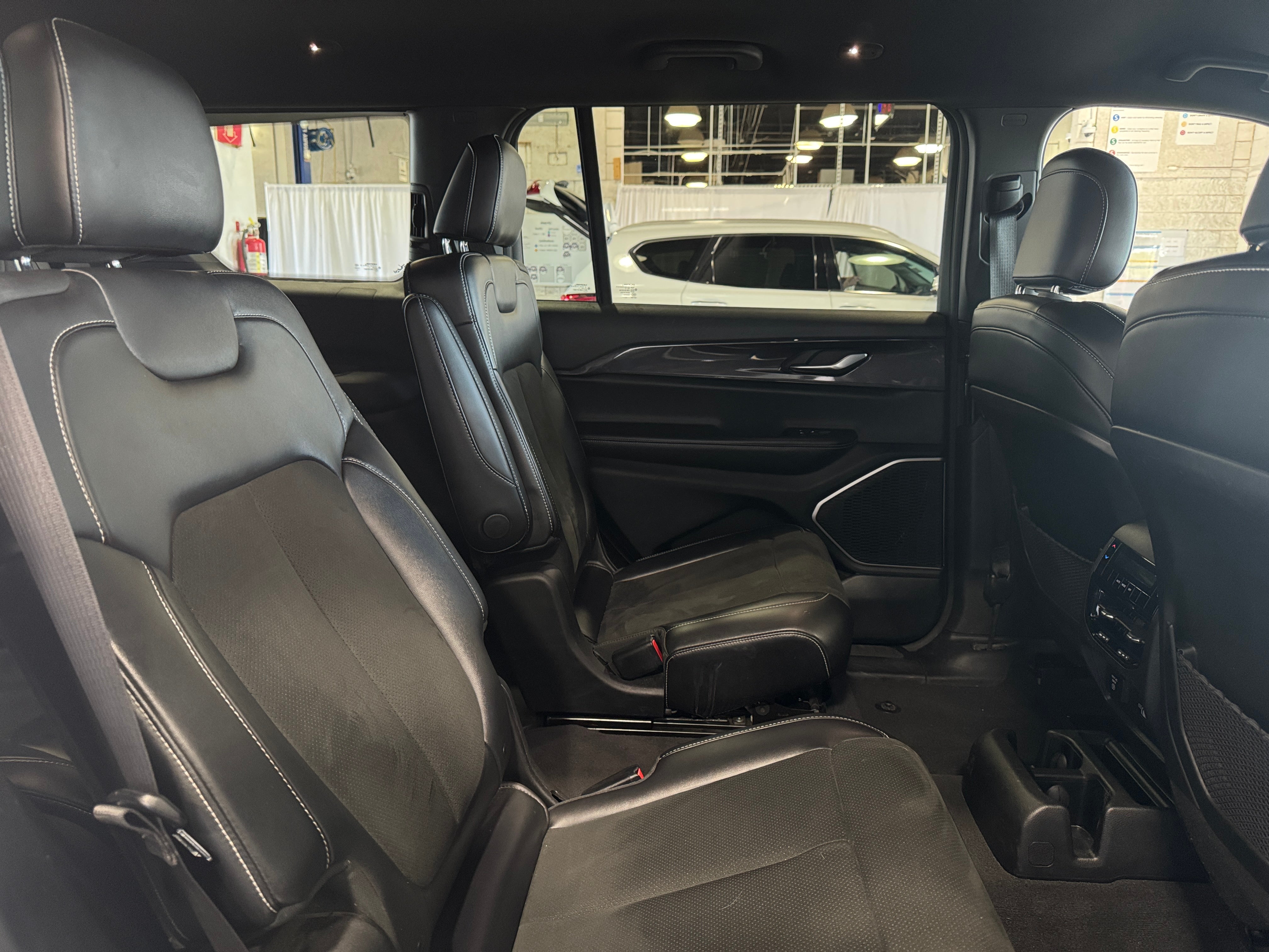 2021 Jeep Grand Cherokee L Altitude 5