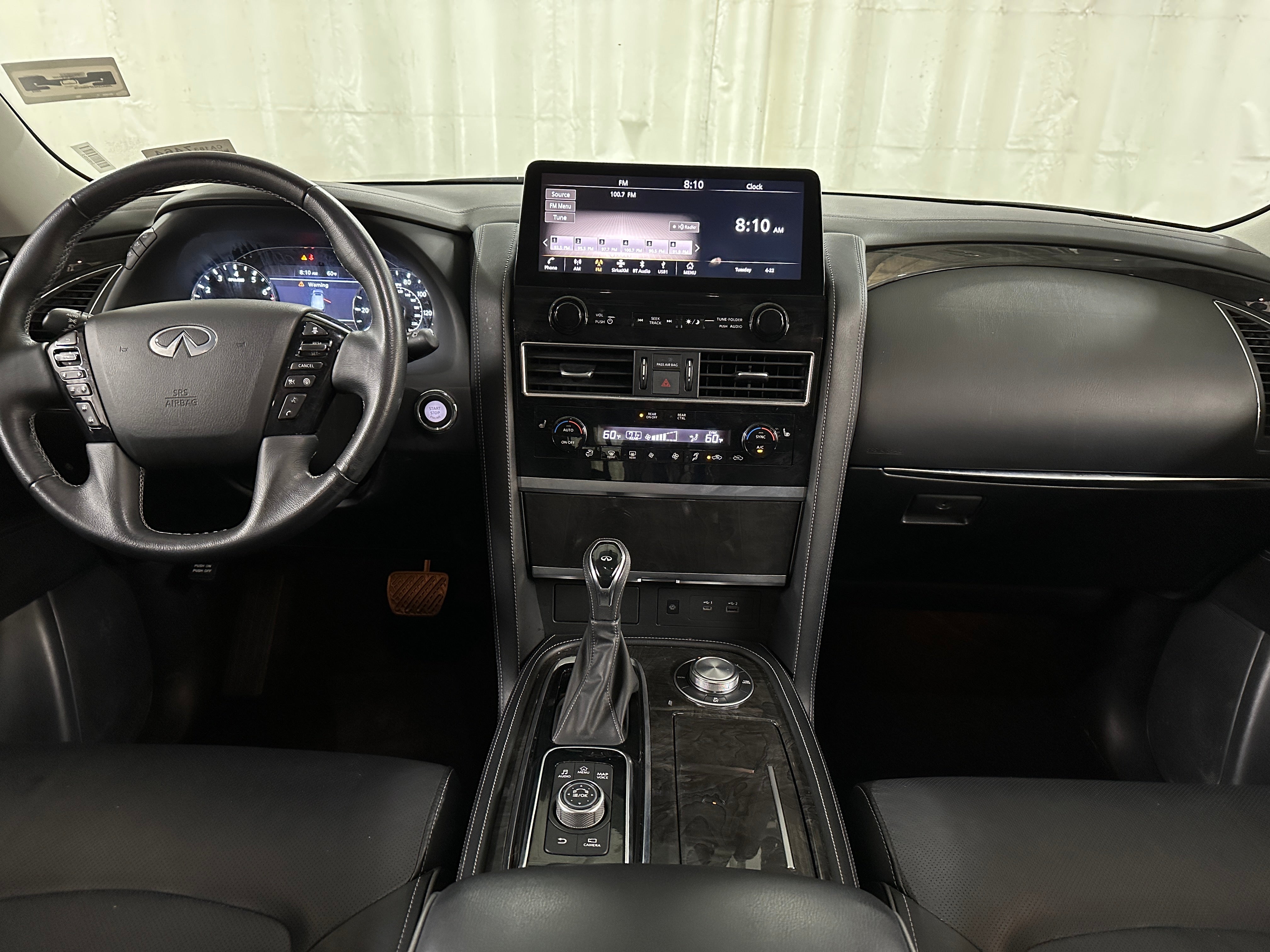 2023 INFINITI QX80 Luxe 2