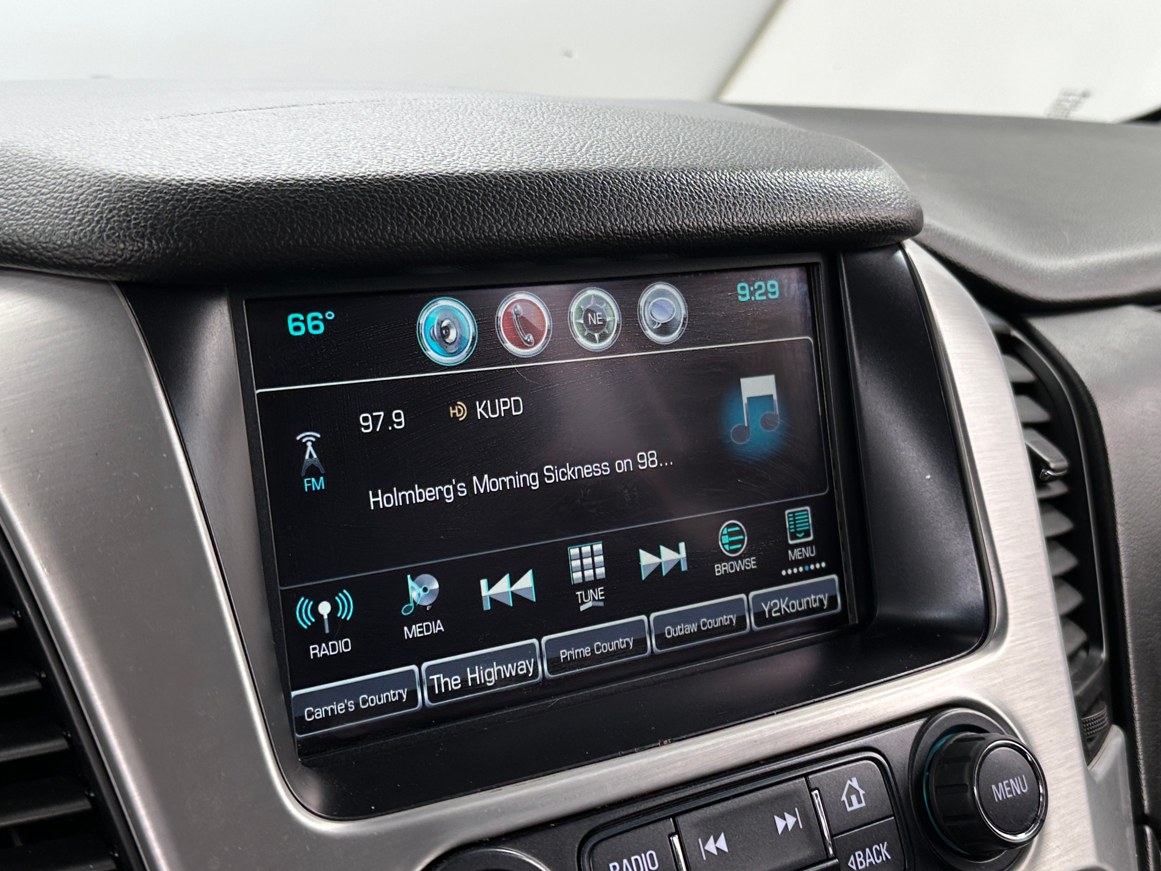 2017 GMC Yukon SLT 3