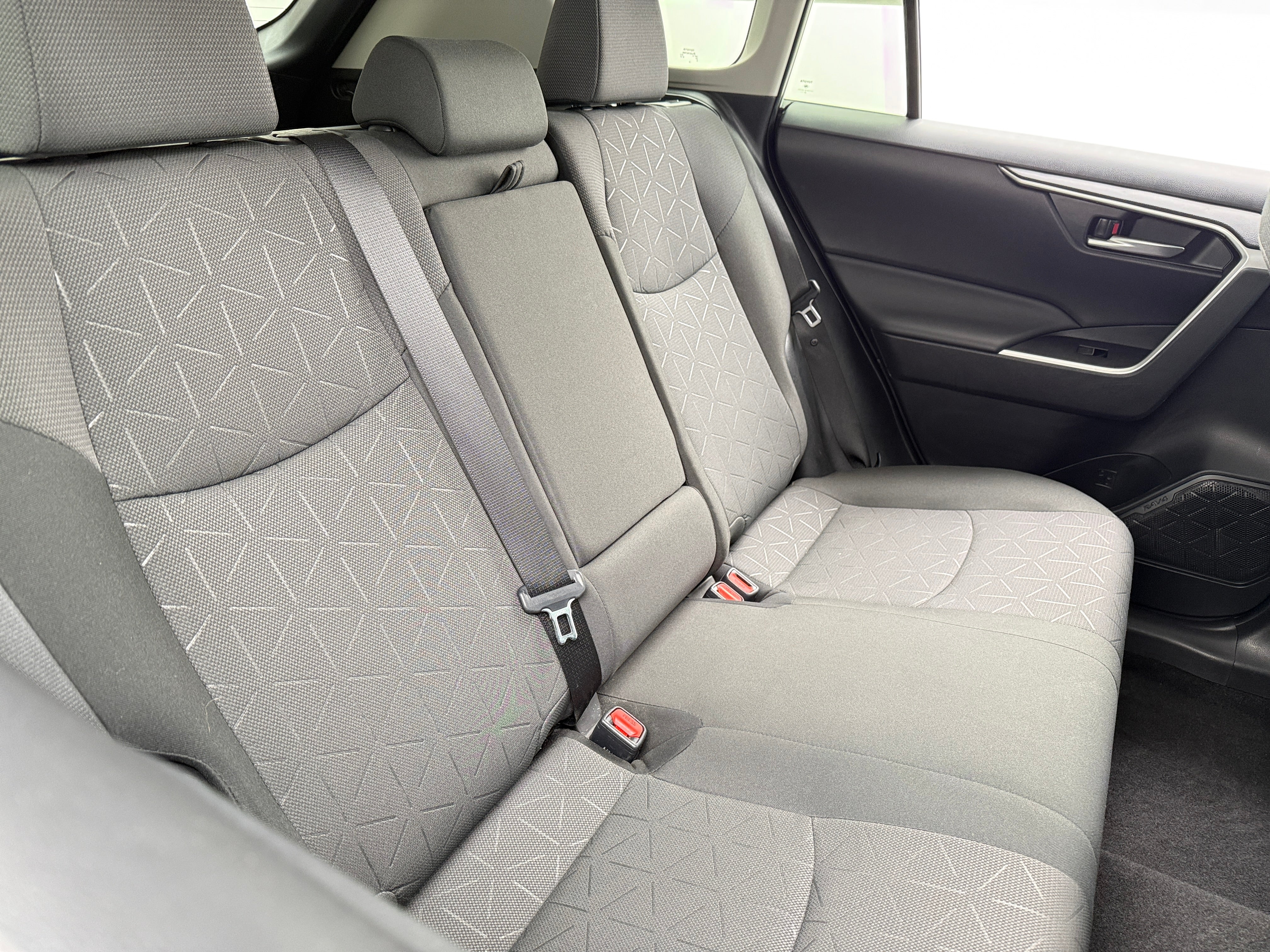 2024 Toyota RAV4 XLE 6