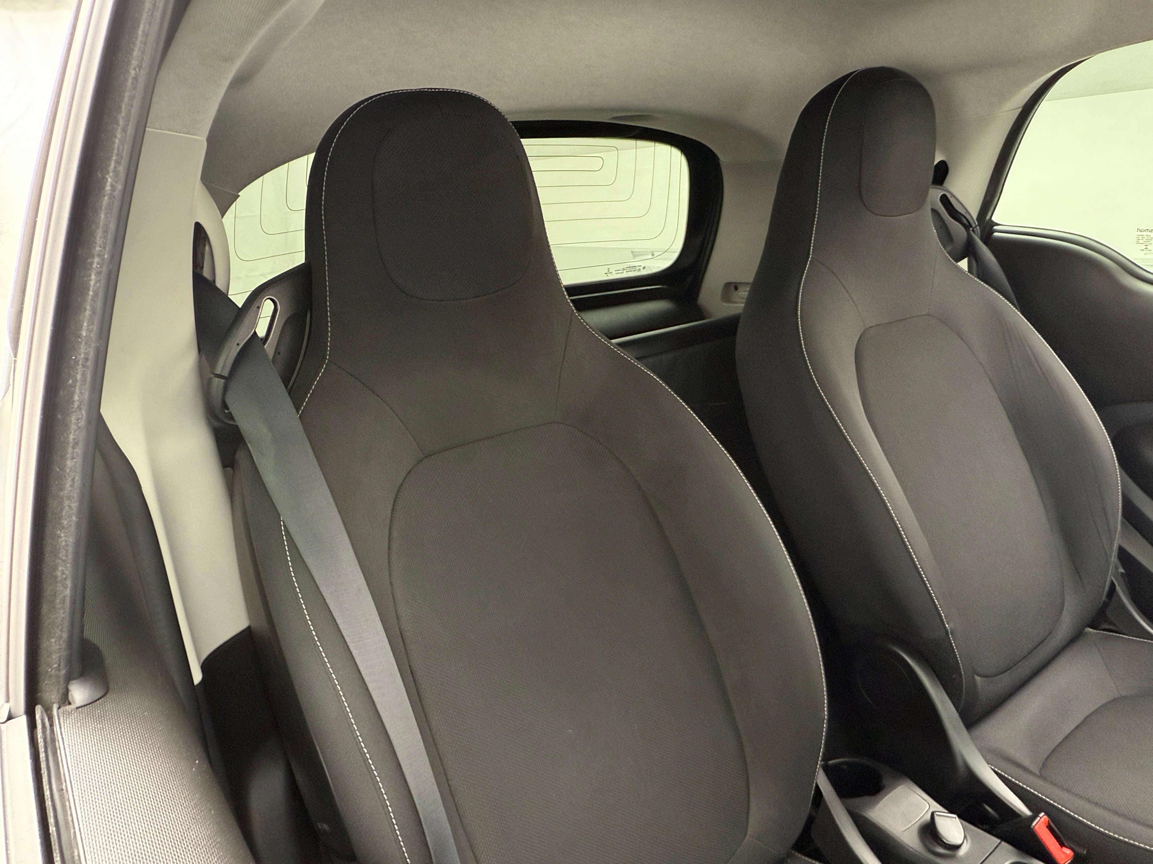 2018 smart fortwo Passion 2