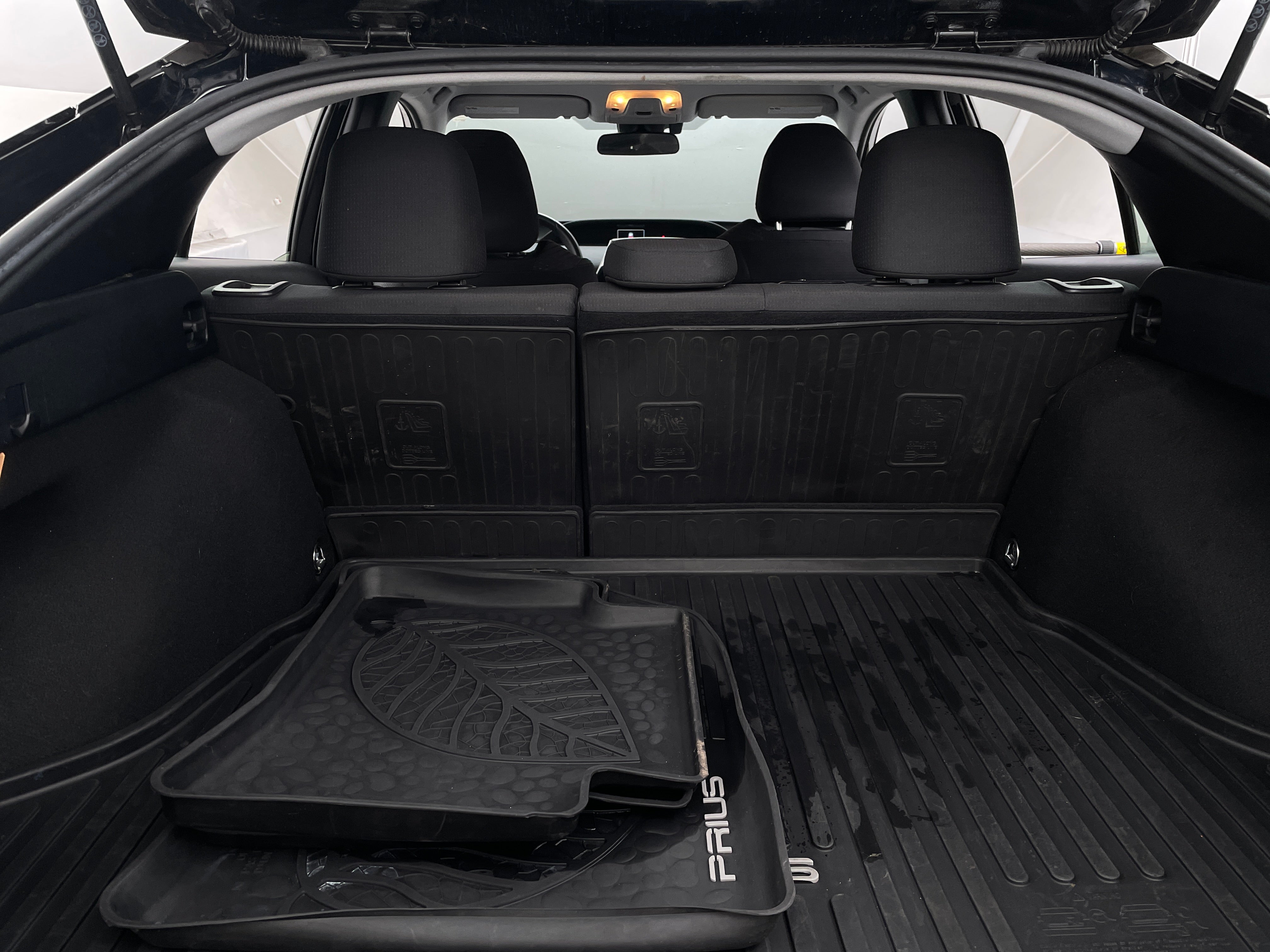 2018 Toyota Prius Three 7