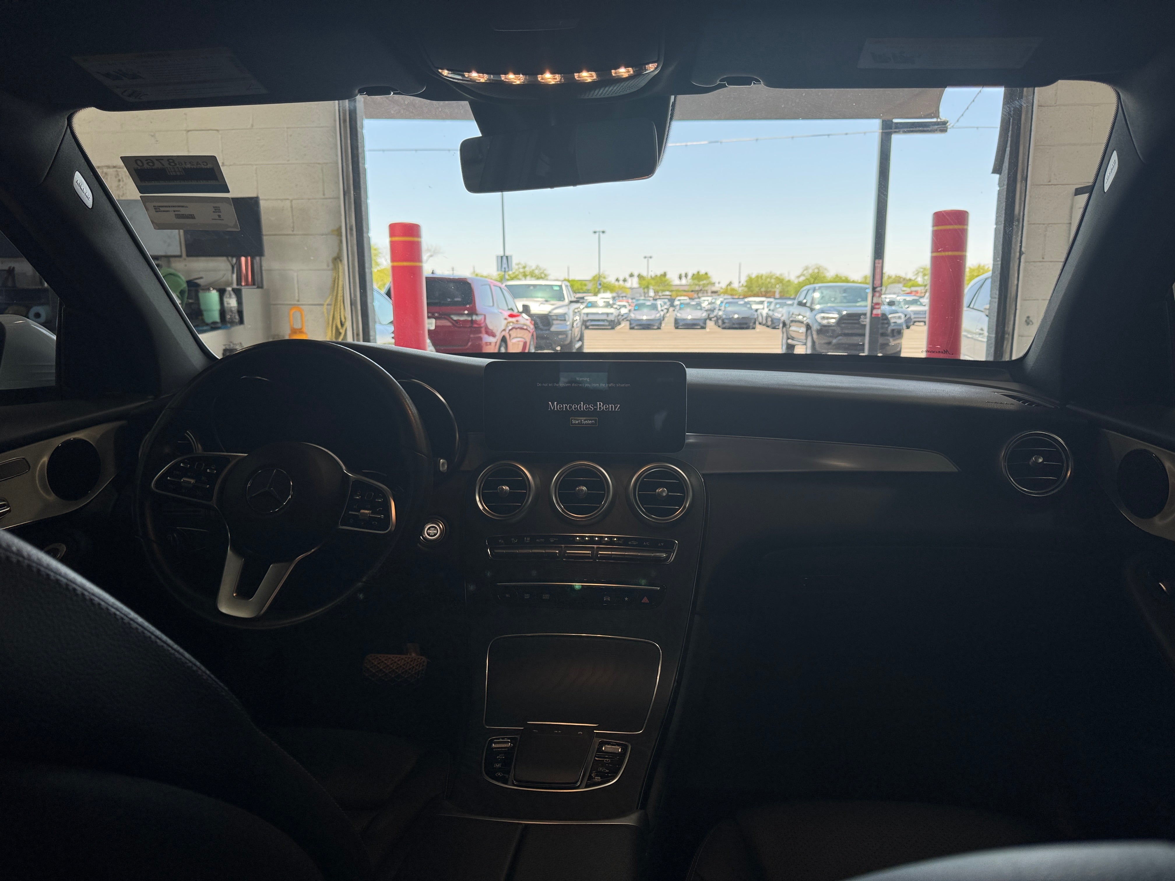 2022 Mercedes-Benz GLC 300 2