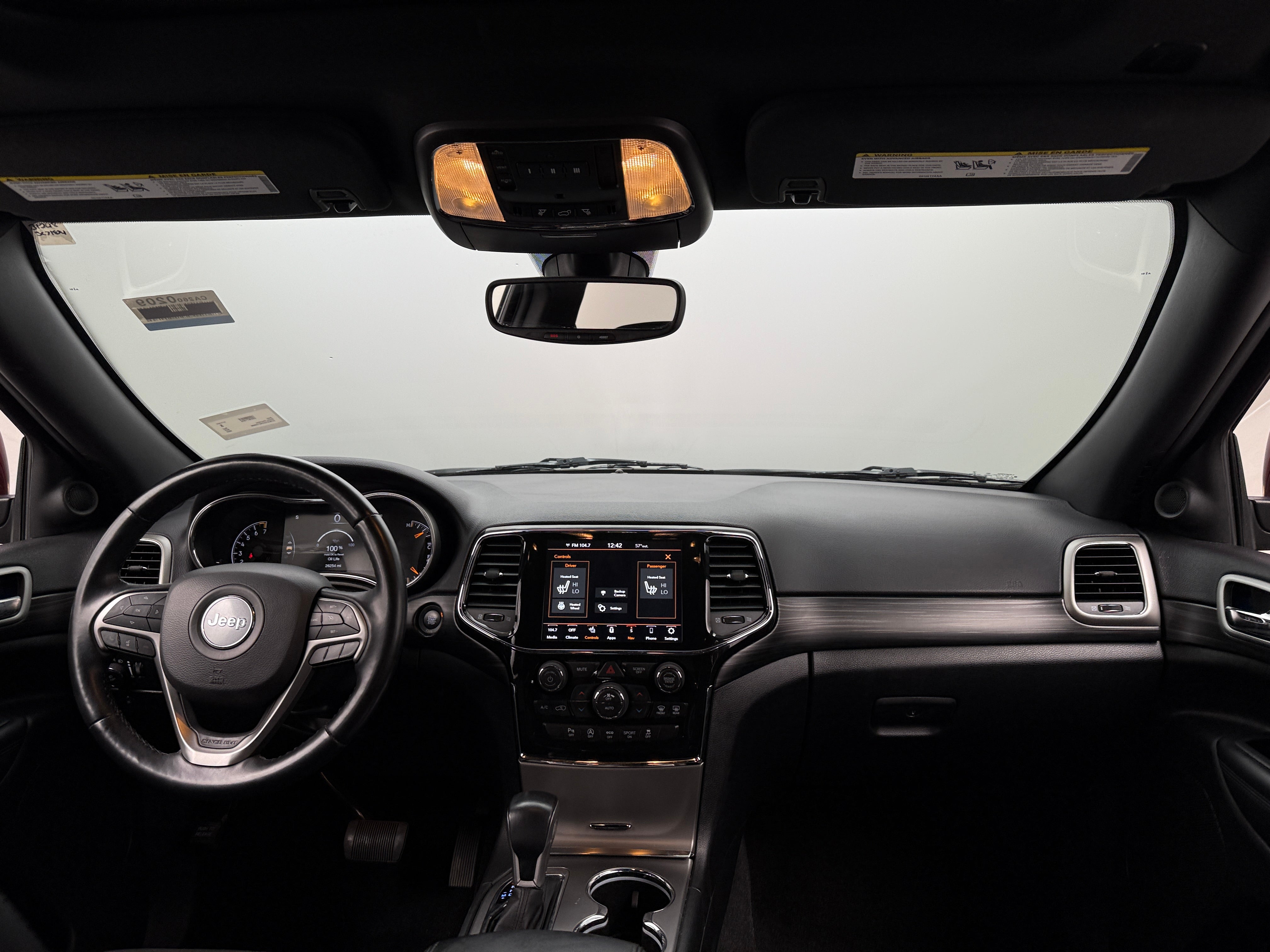 2022 Jeep Grand Cherokee Laredo 3