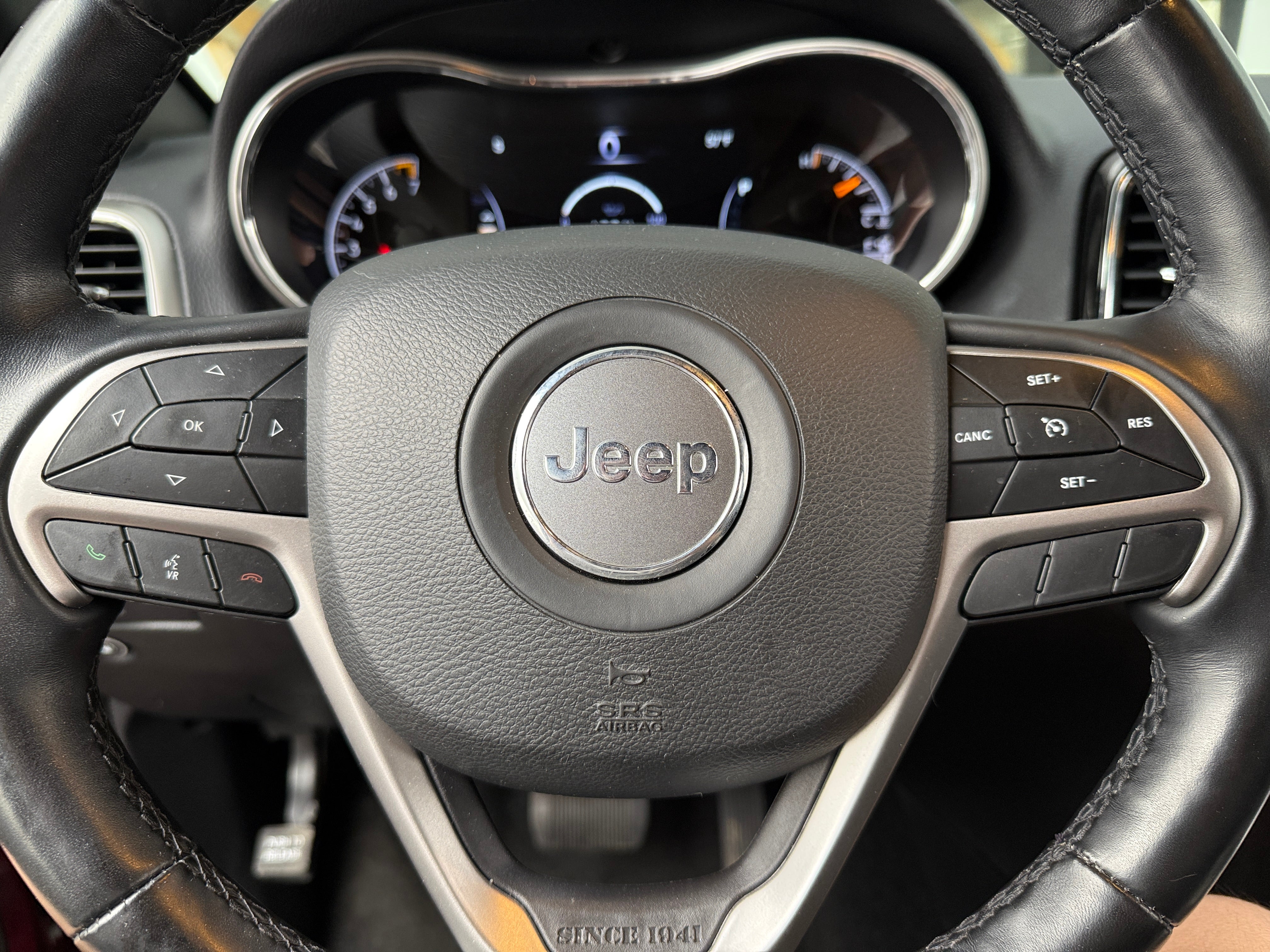 2022 Jeep Grand Cherokee Laredo 5