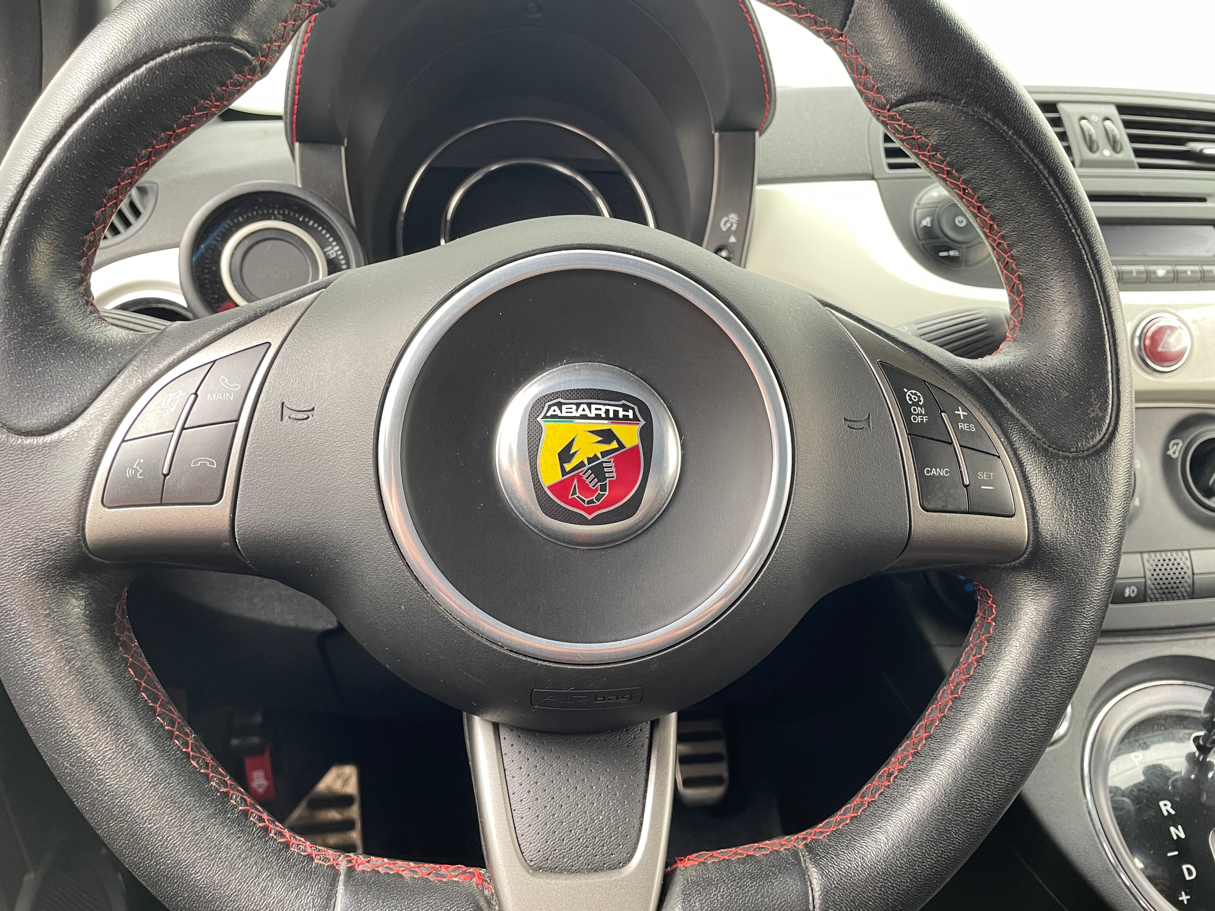 2015 Fiat 500 Abarth 4