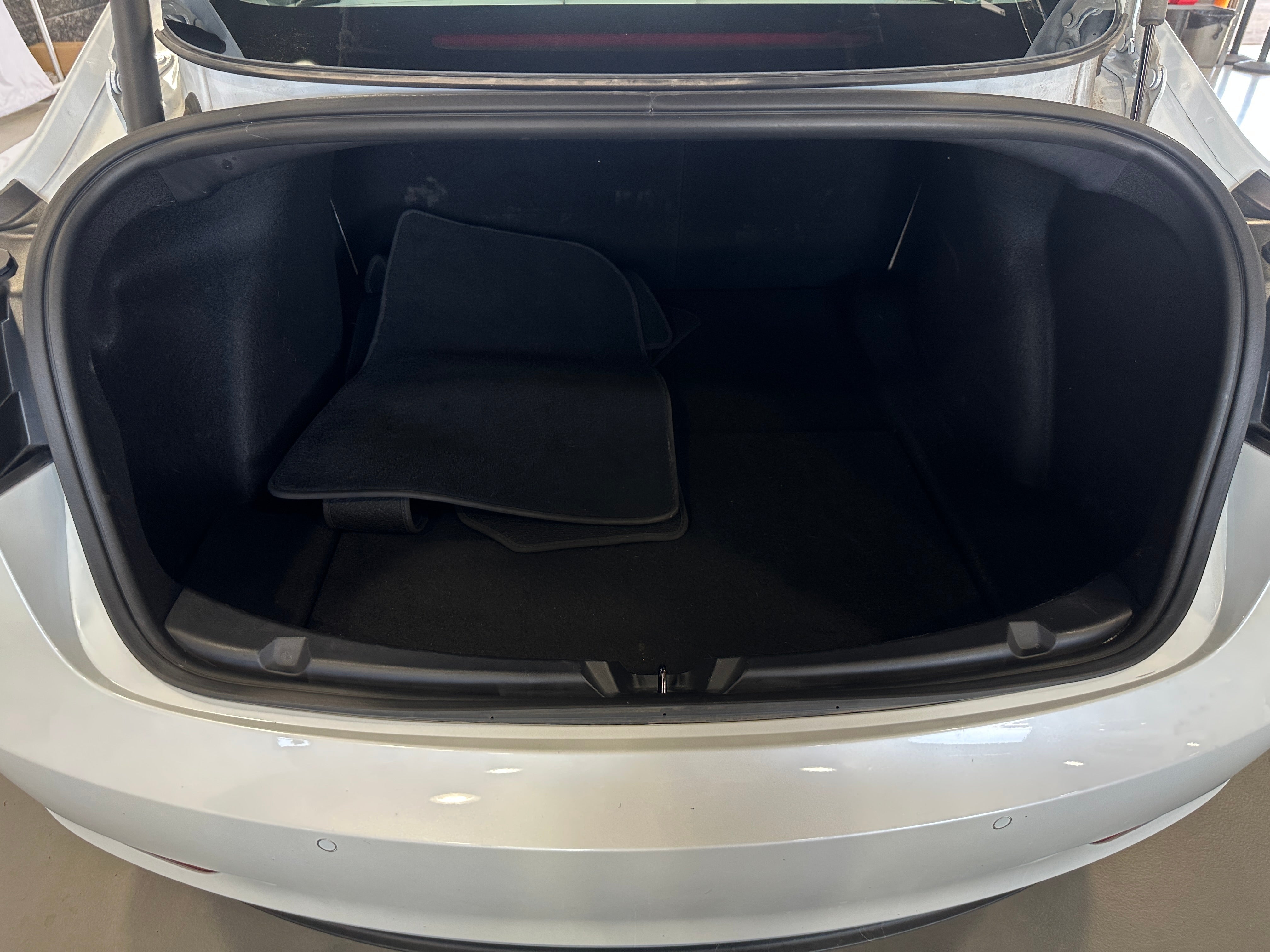 2022 Tesla Model 3 Performance 5