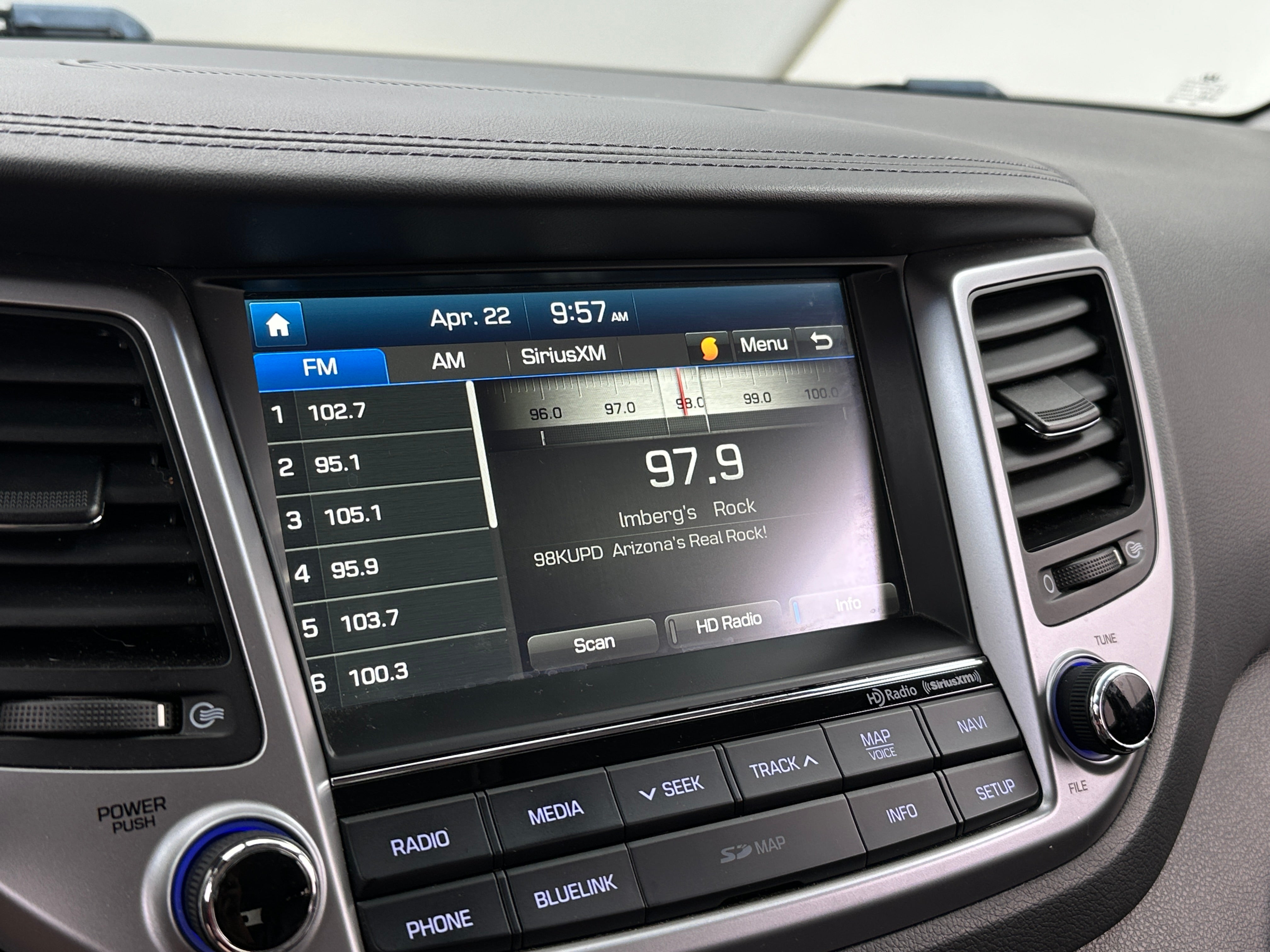 2016 Hyundai Tucson Limited 3