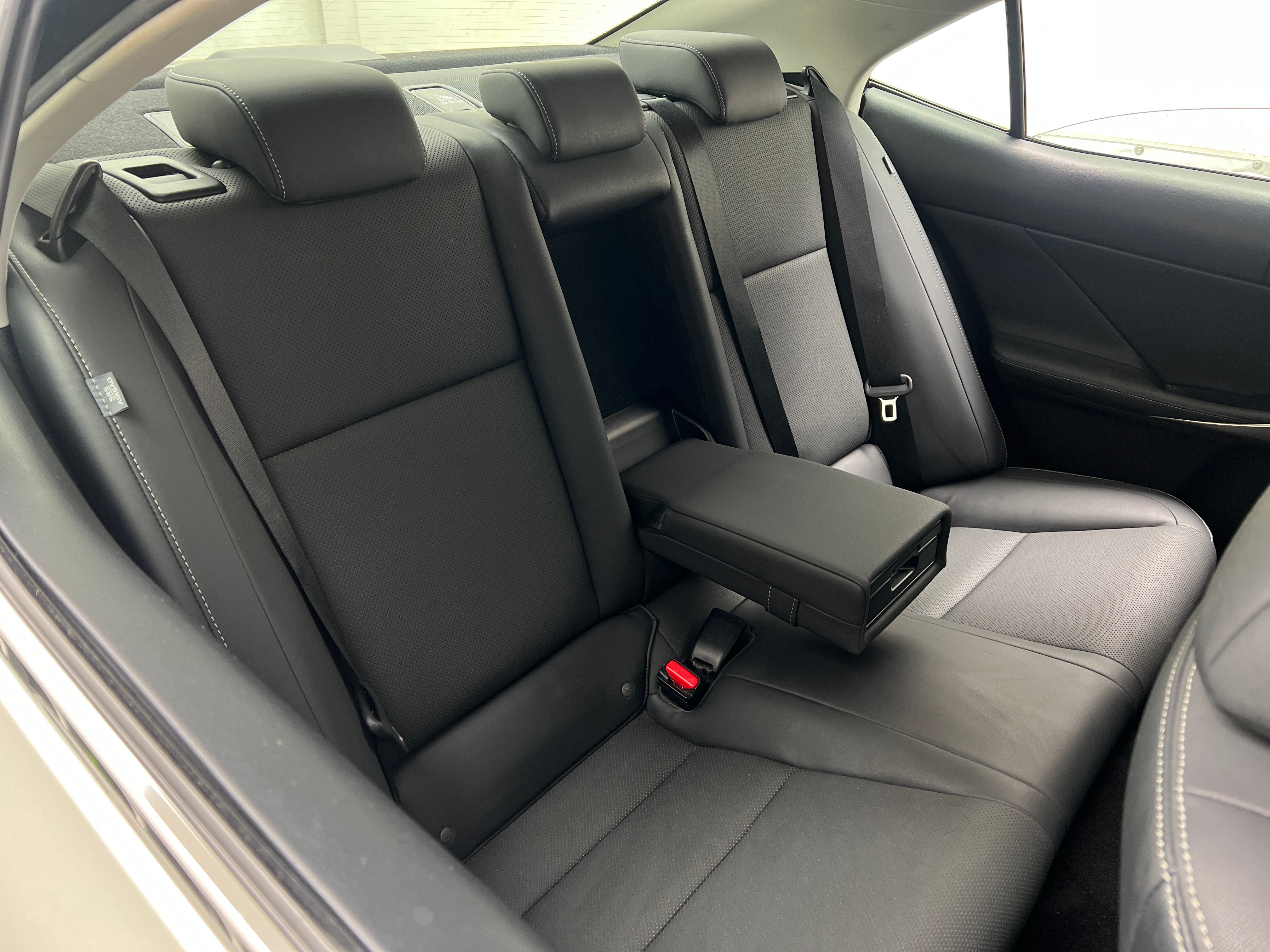 2019 Lexus IS 300 5