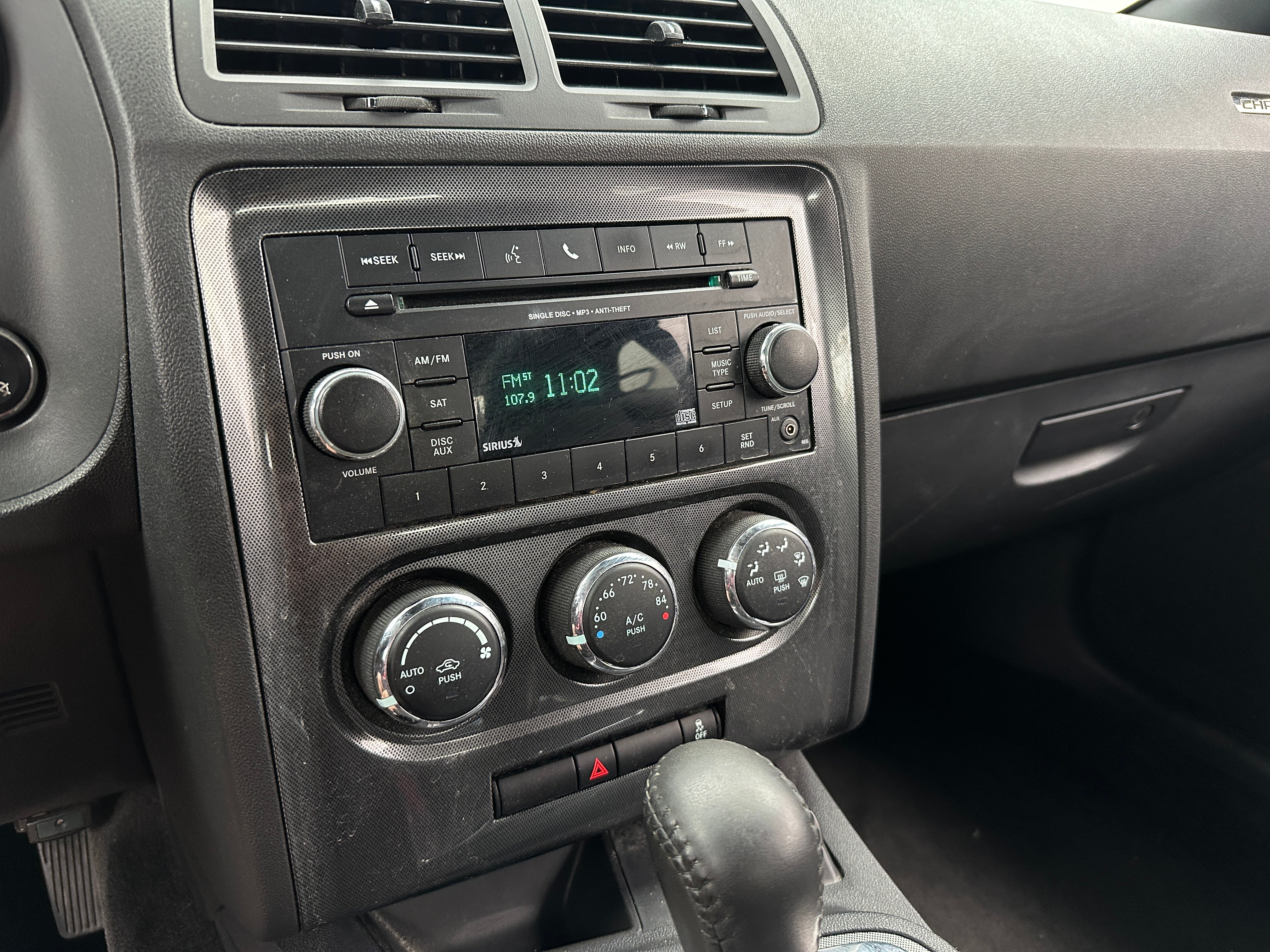 2013 Dodge Challenger SXT 3