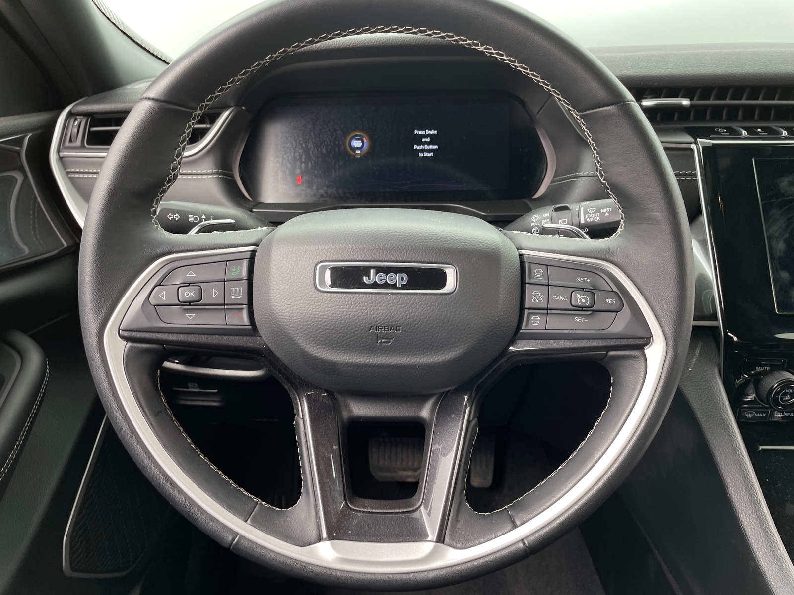 Thumbnail: 2022 Jeep Grand Cherokee - 5