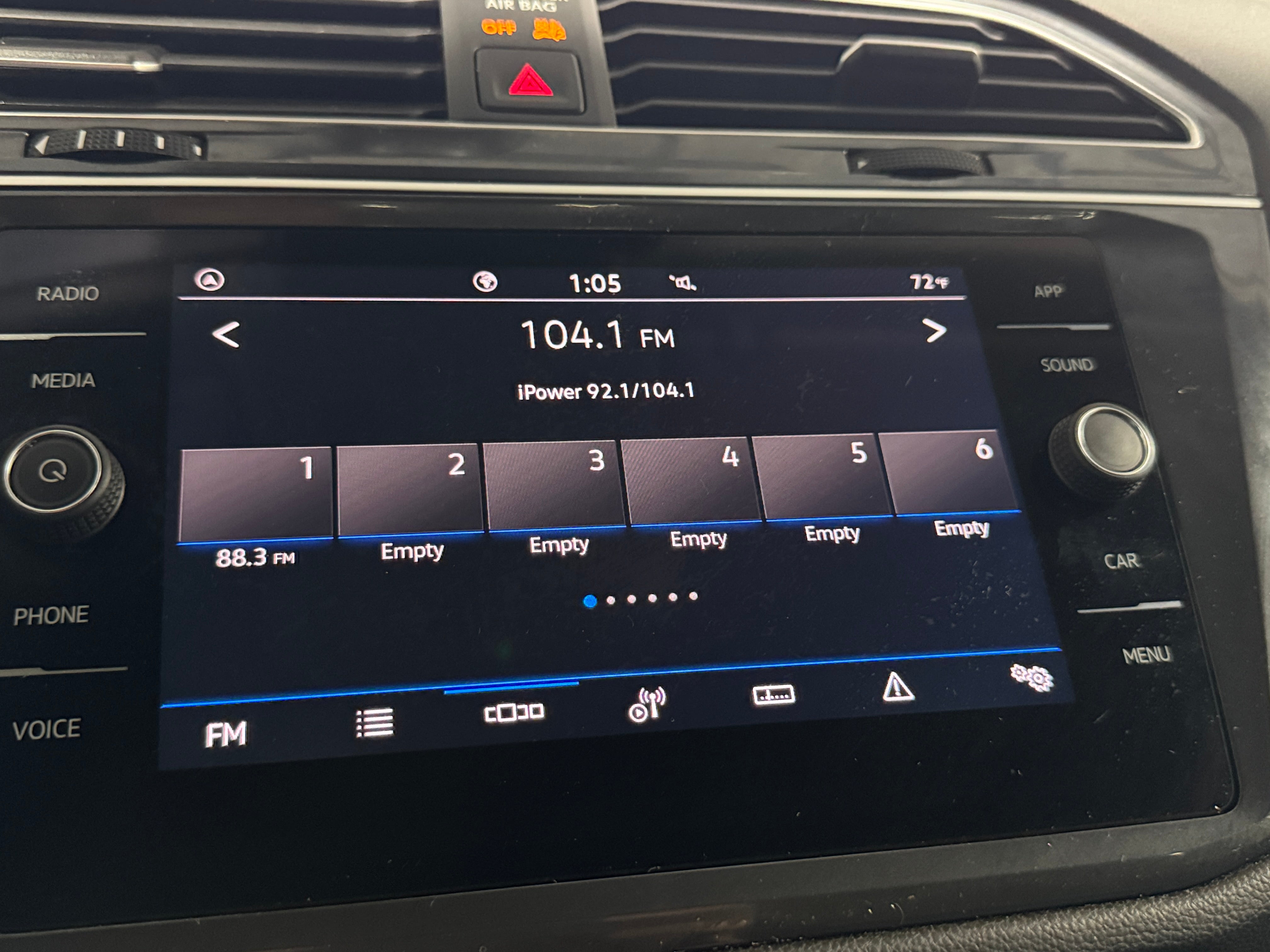2024 Volkswagen Tiguan SE 3