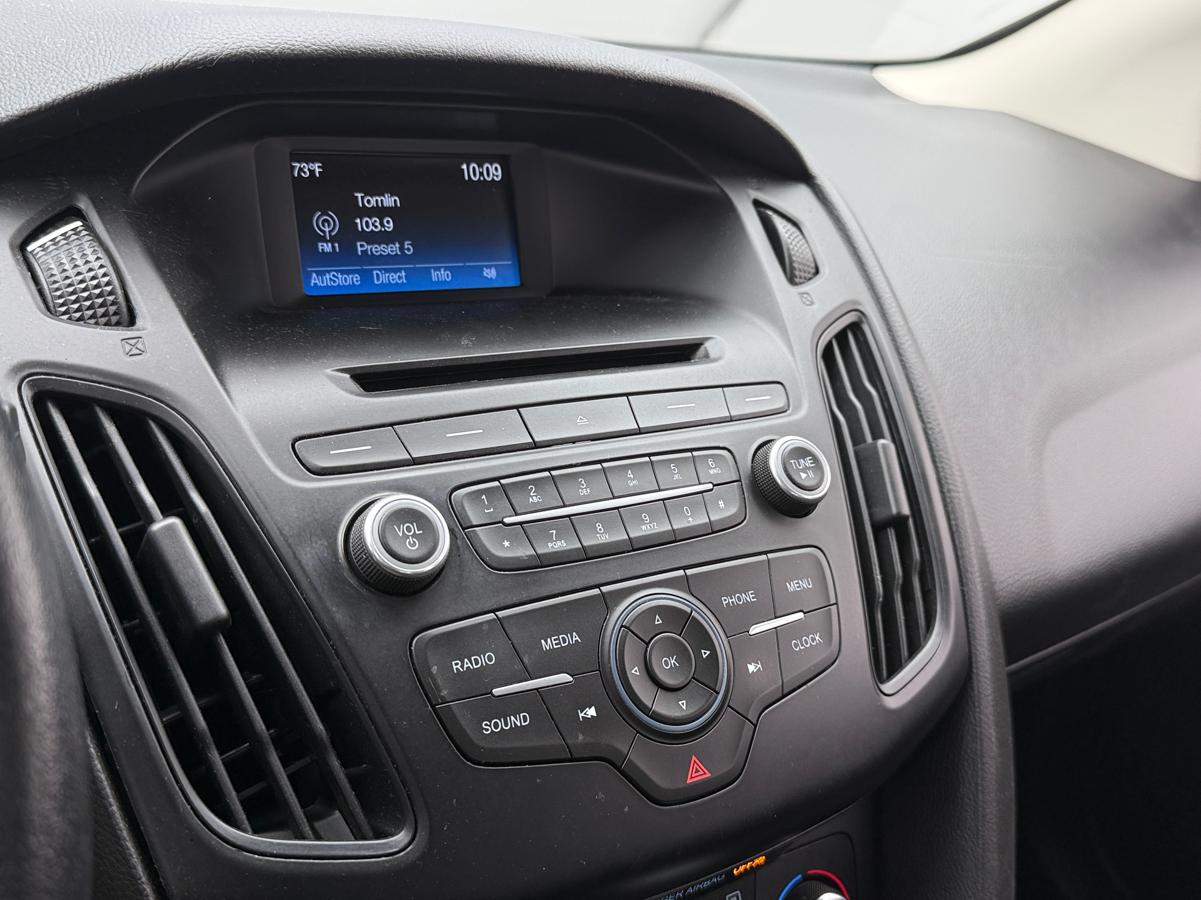 2016 Ford Focus SE 4
