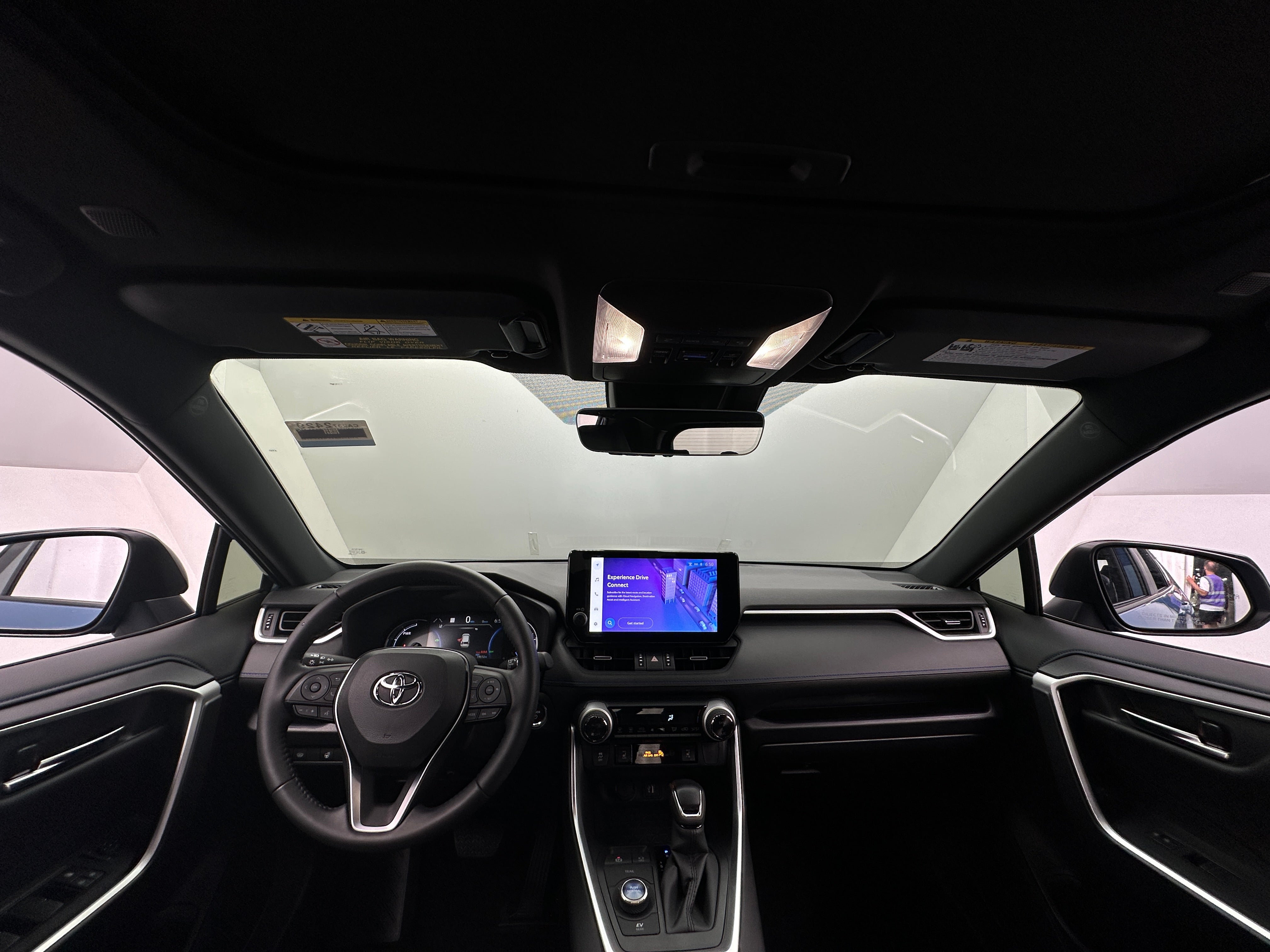 2023 Toyota RAV4 XSE 3