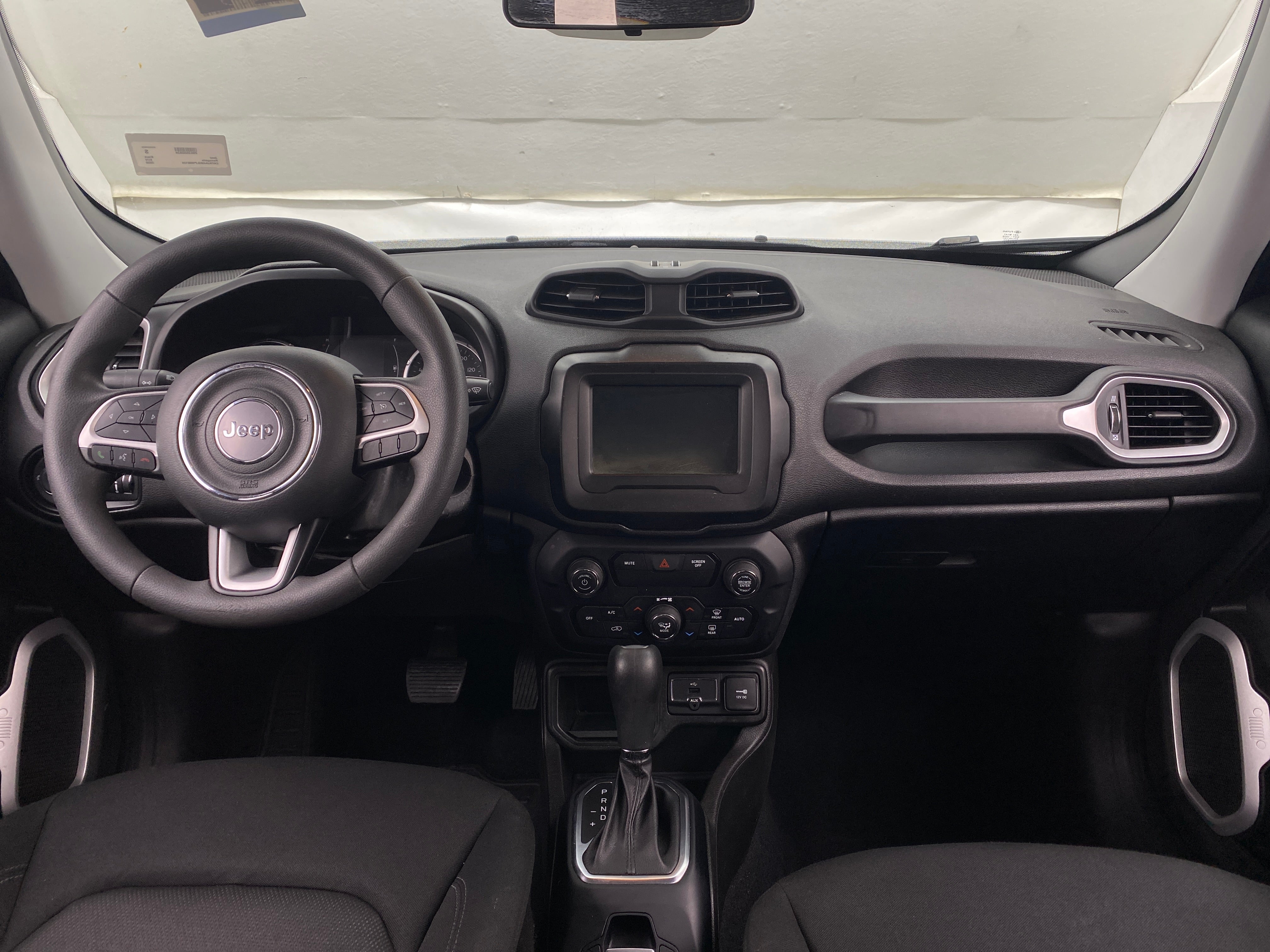 2020 Jeep Renegade Jeepster 3