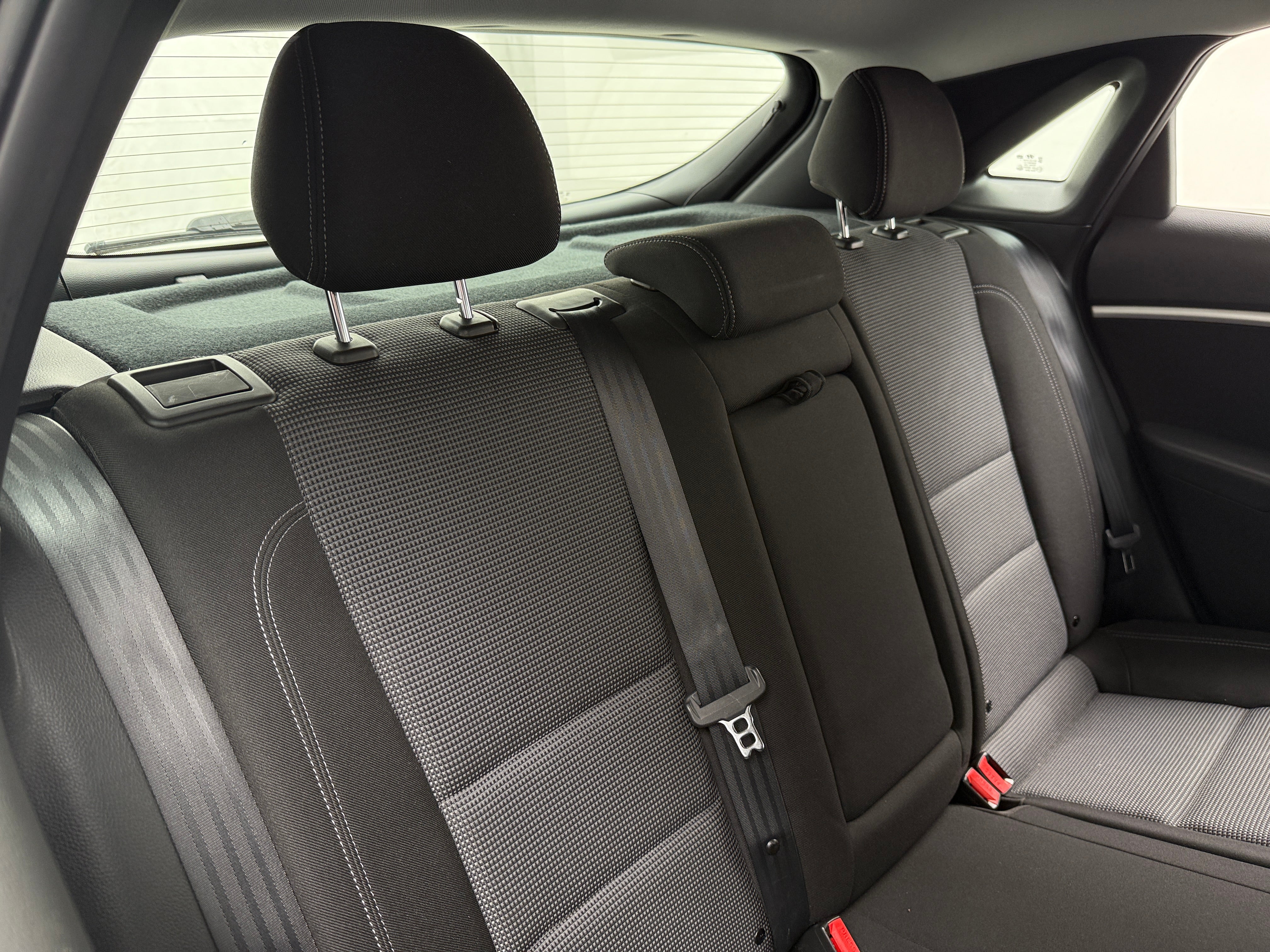 2016 Hyundai Elantra Base 6