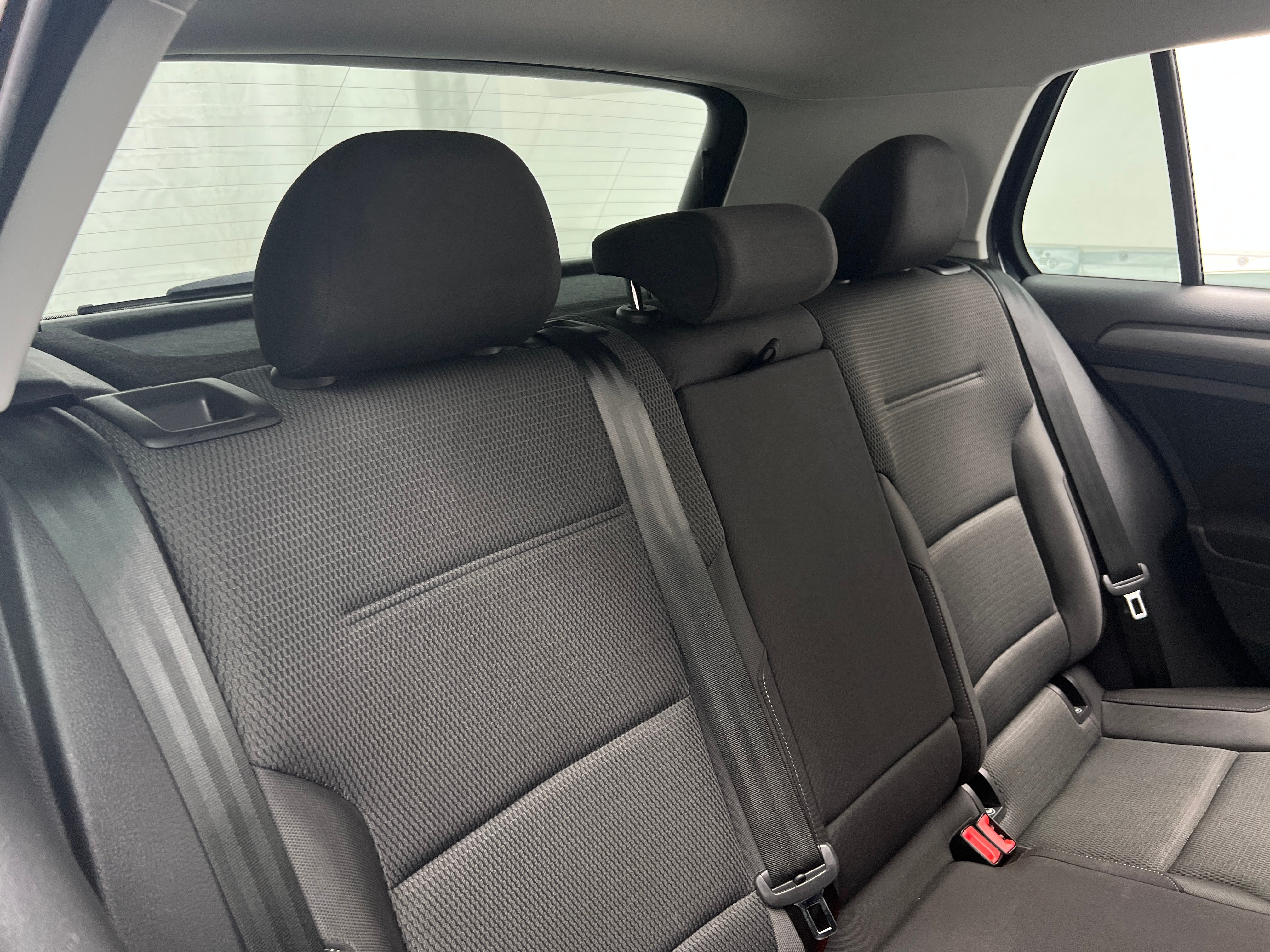 2019 Volkswagen e-Golf SE 6