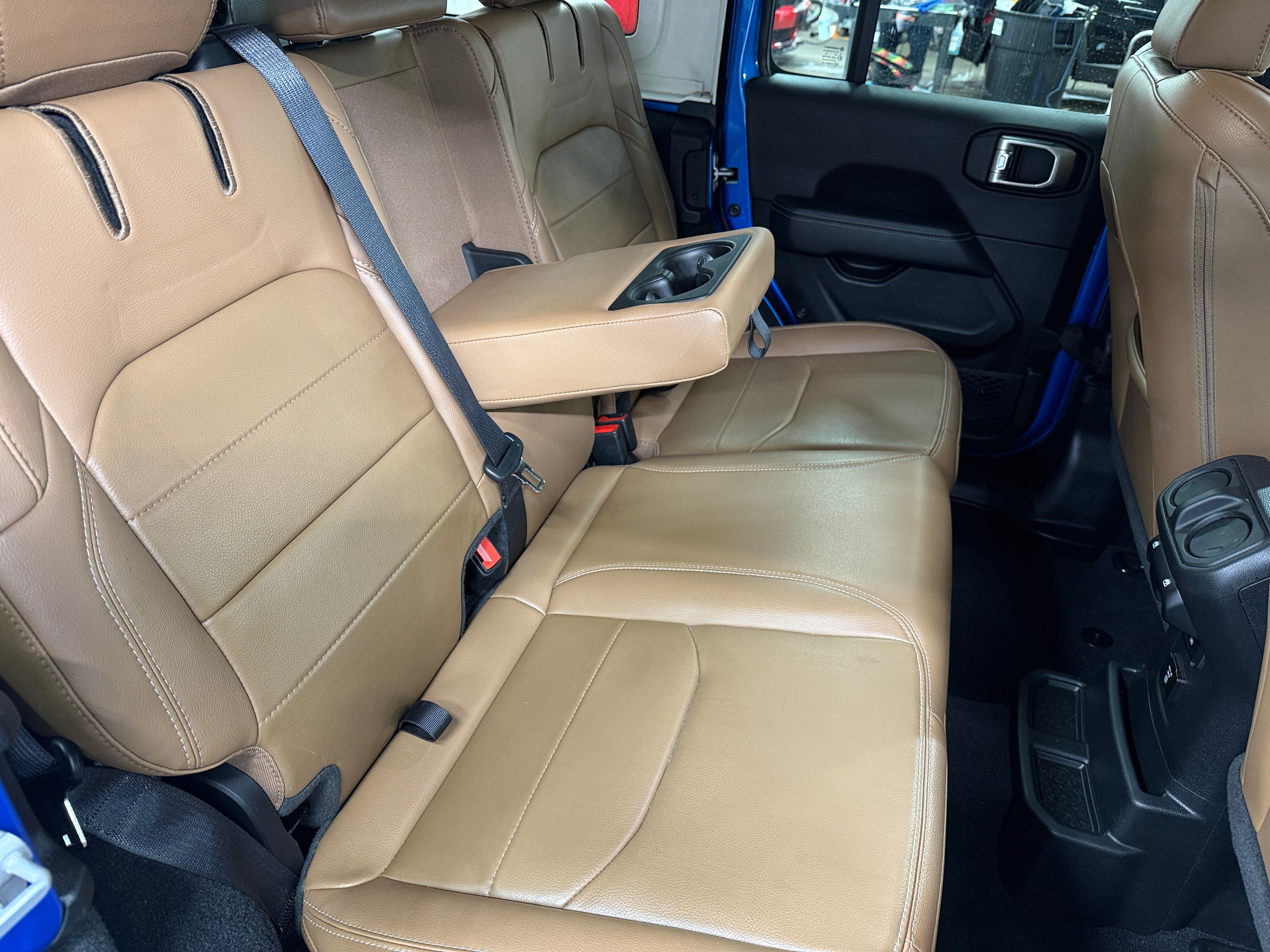 2022 Jeep Wrangler Unlimited Sahara 4xe 5