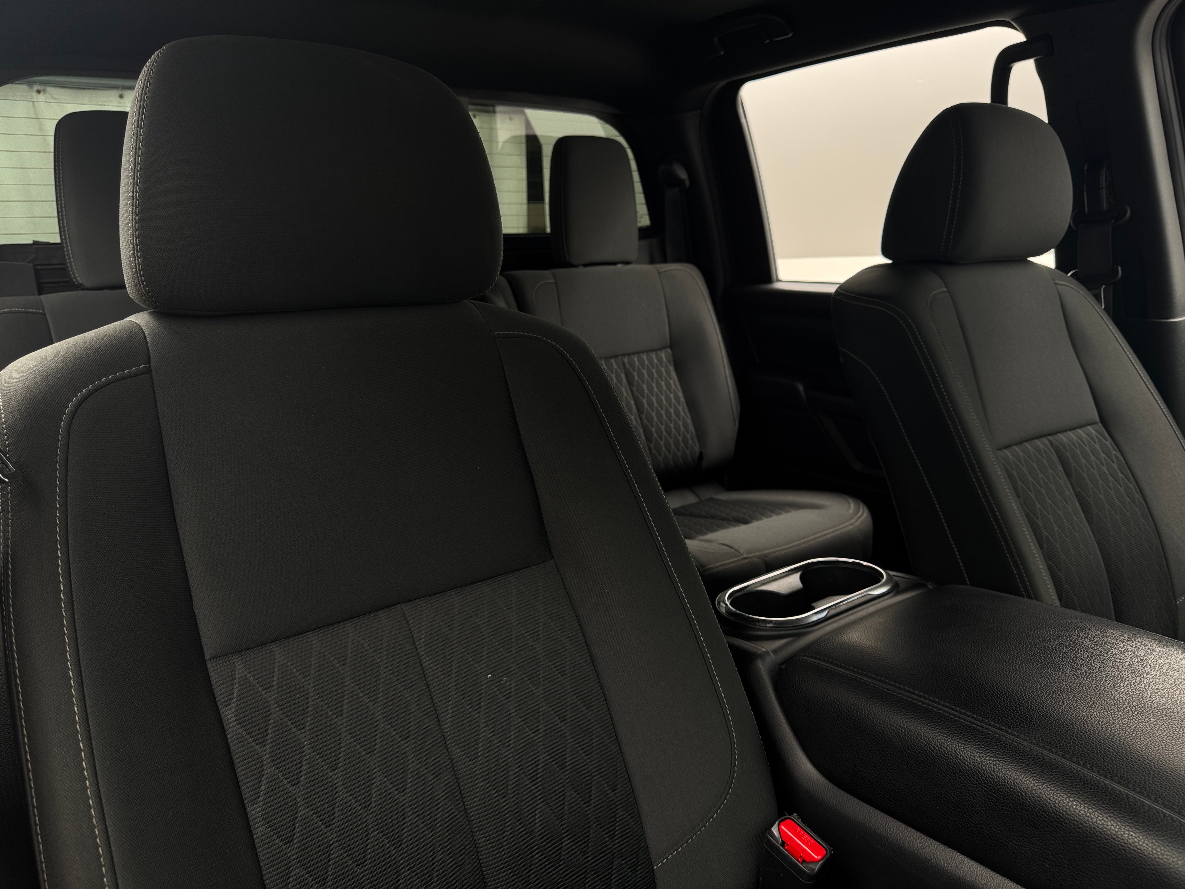 2019 Nissan Titan SV 2