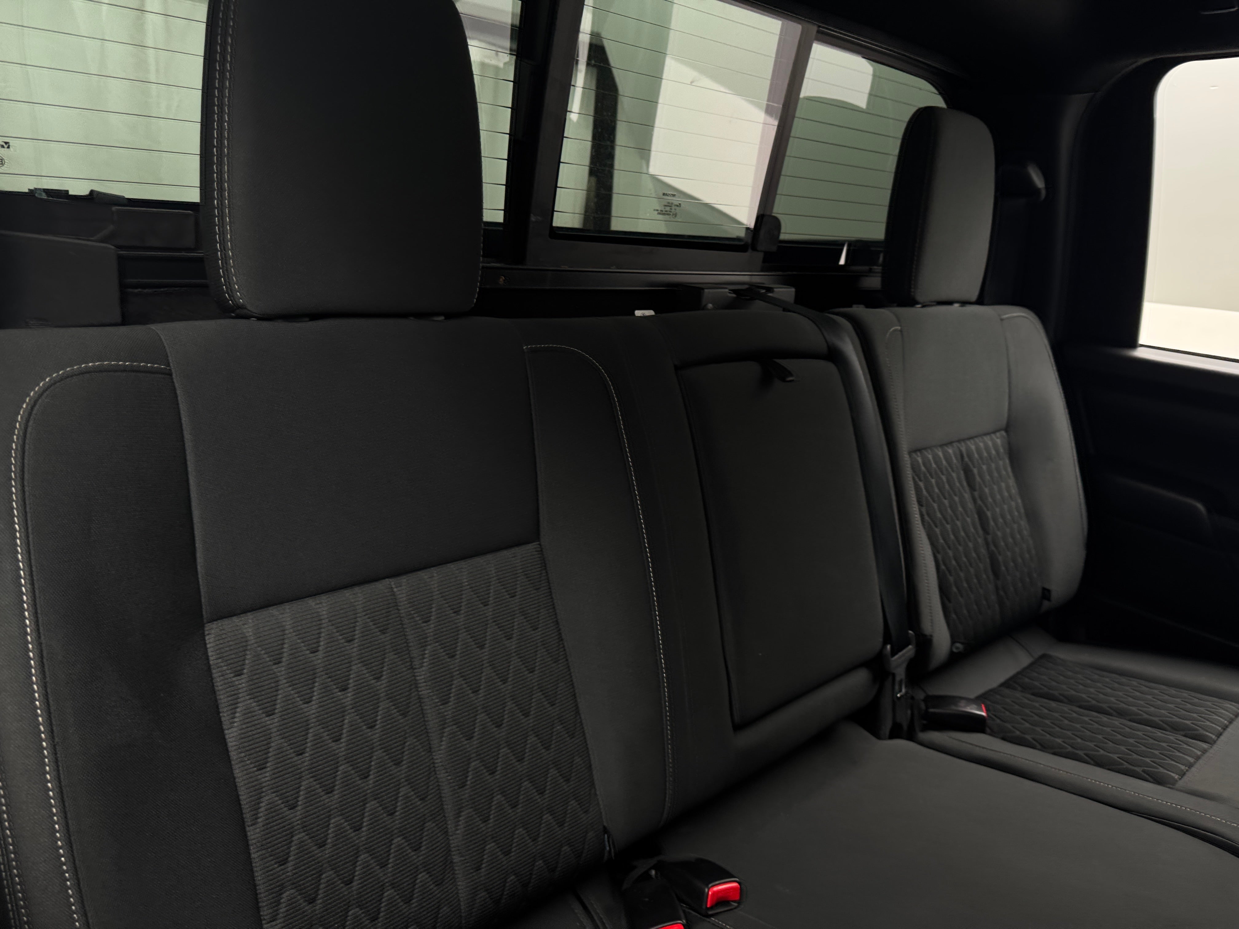 2019 Nissan Titan SV 6