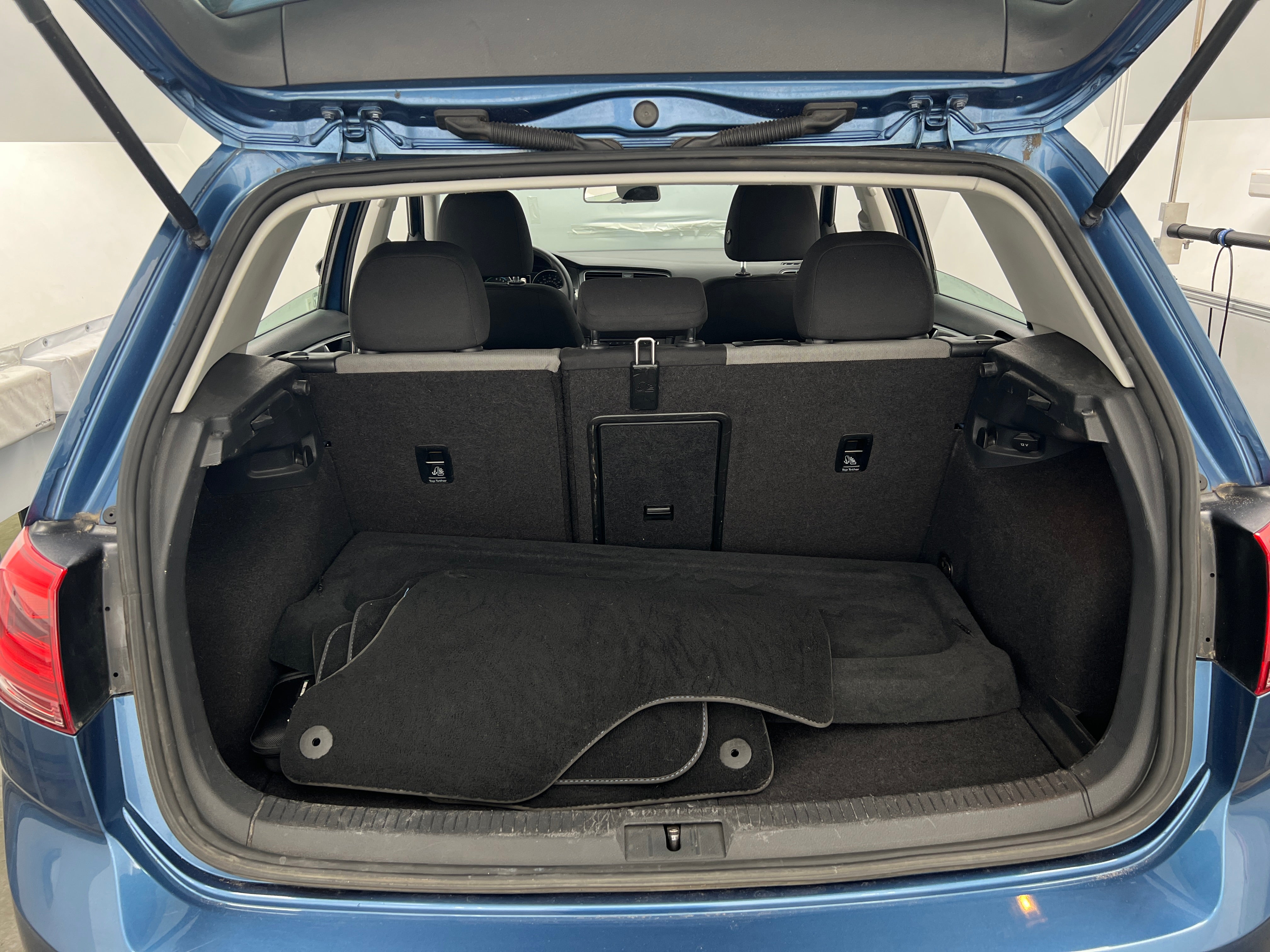 2016 Volkswagen e-Golf SE 7