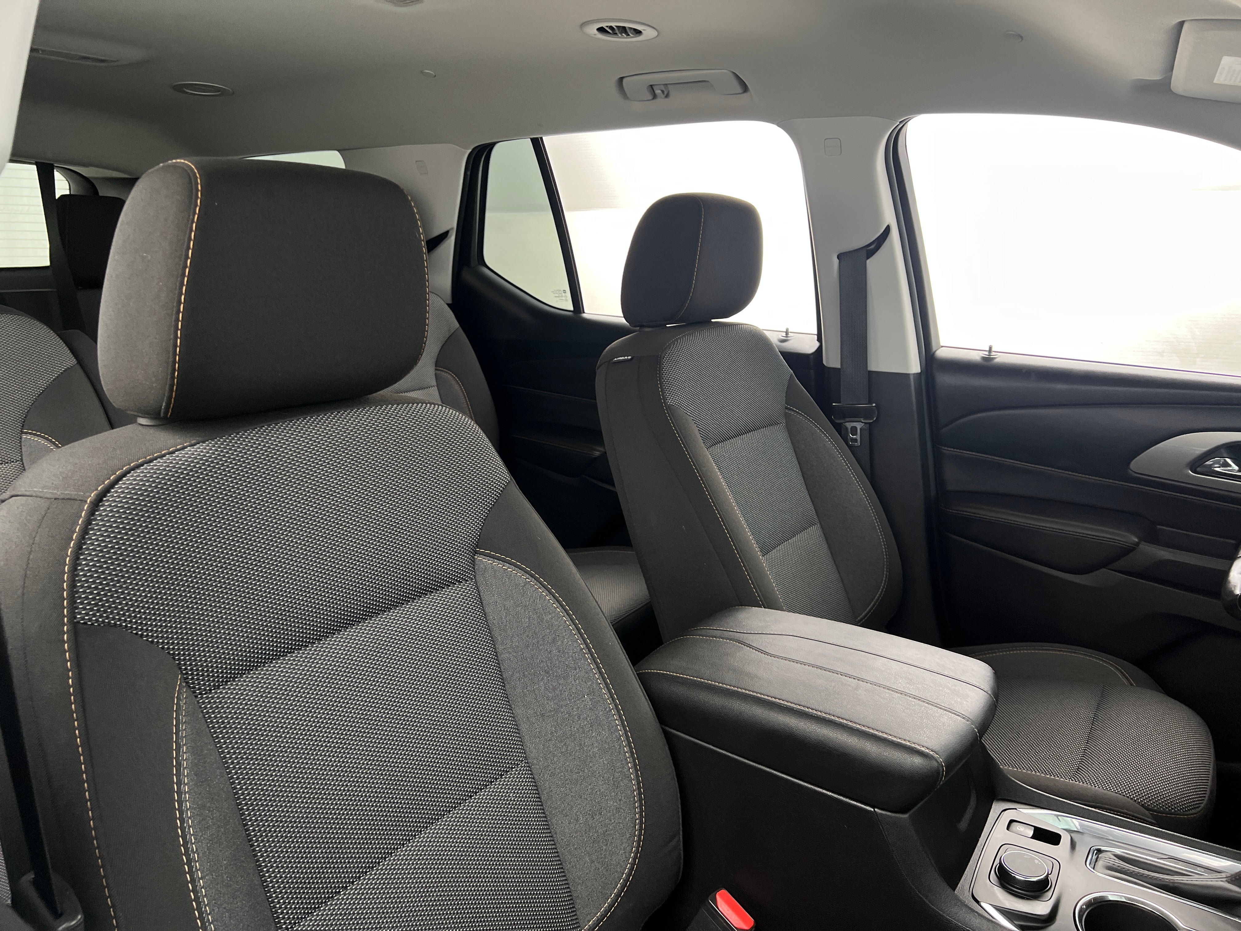 2018 Chevrolet Traverse LT 2