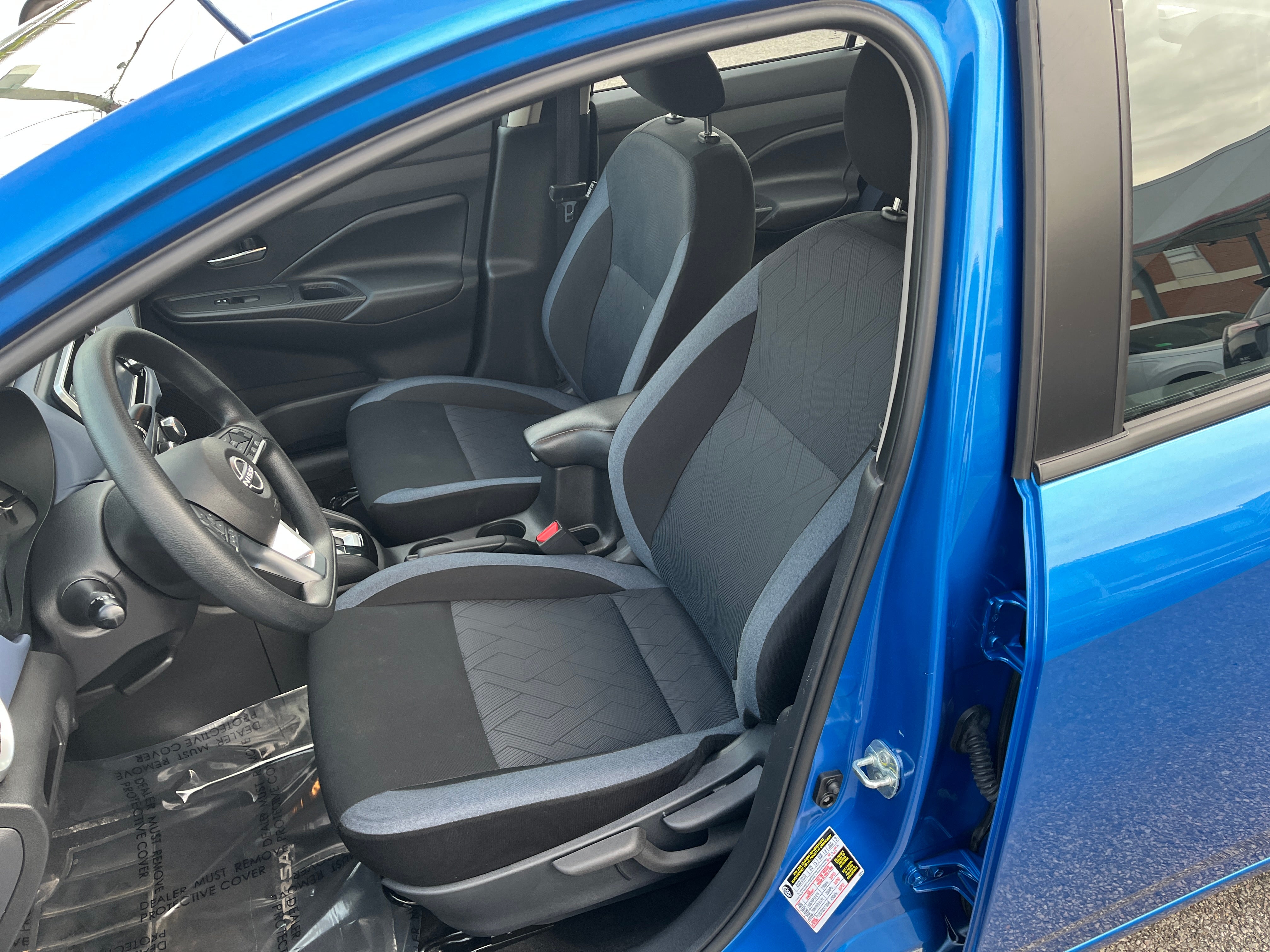 2023 Nissan Versa SV 2
