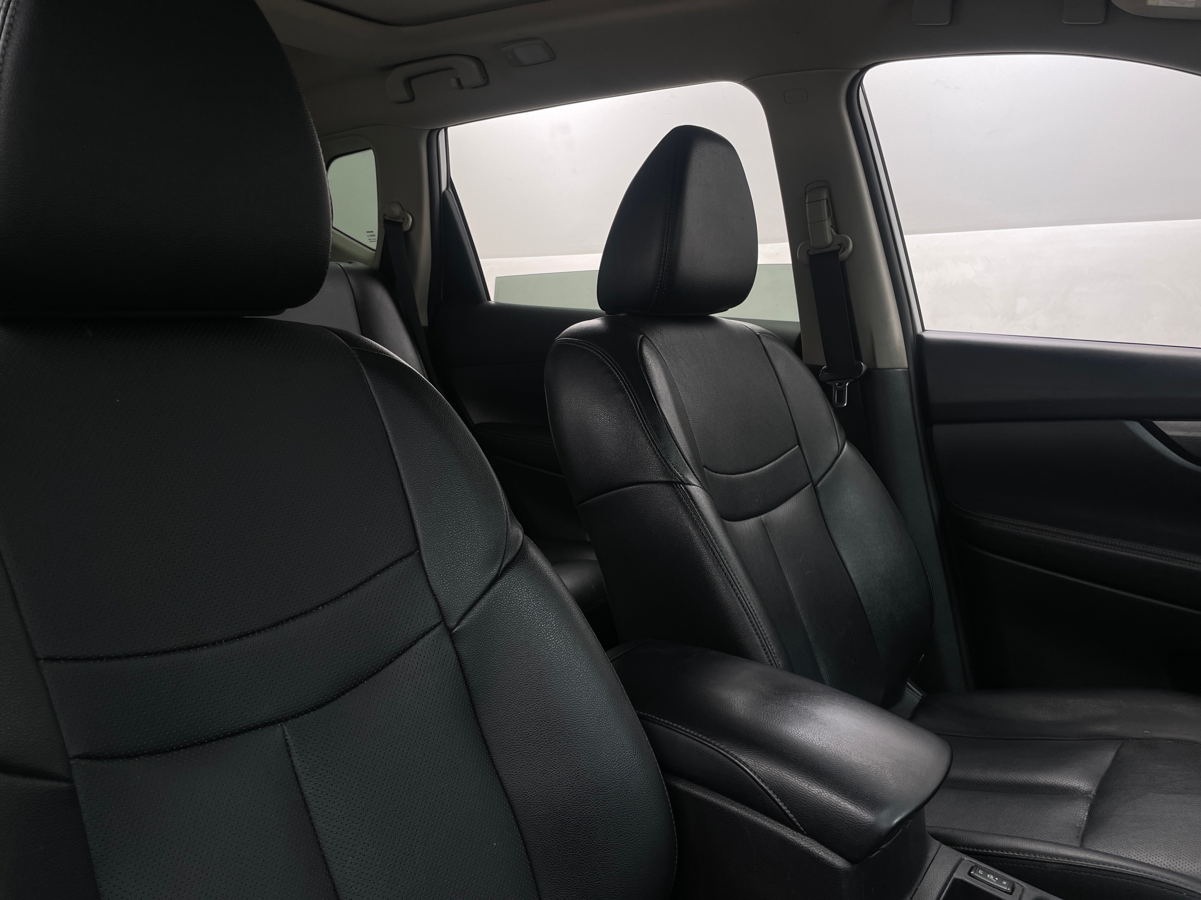 2016 Nissan Rogue SL 2