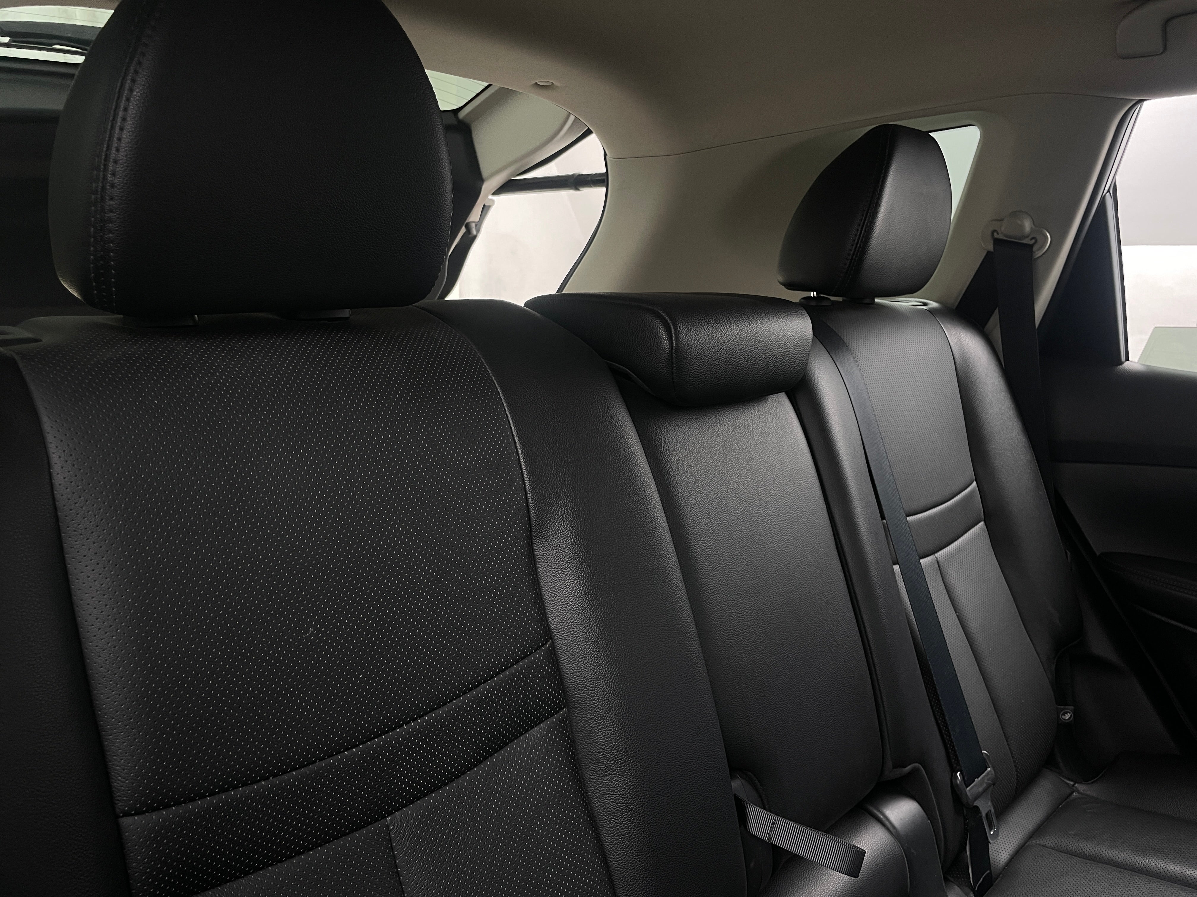 2016 Nissan Rogue SL 6