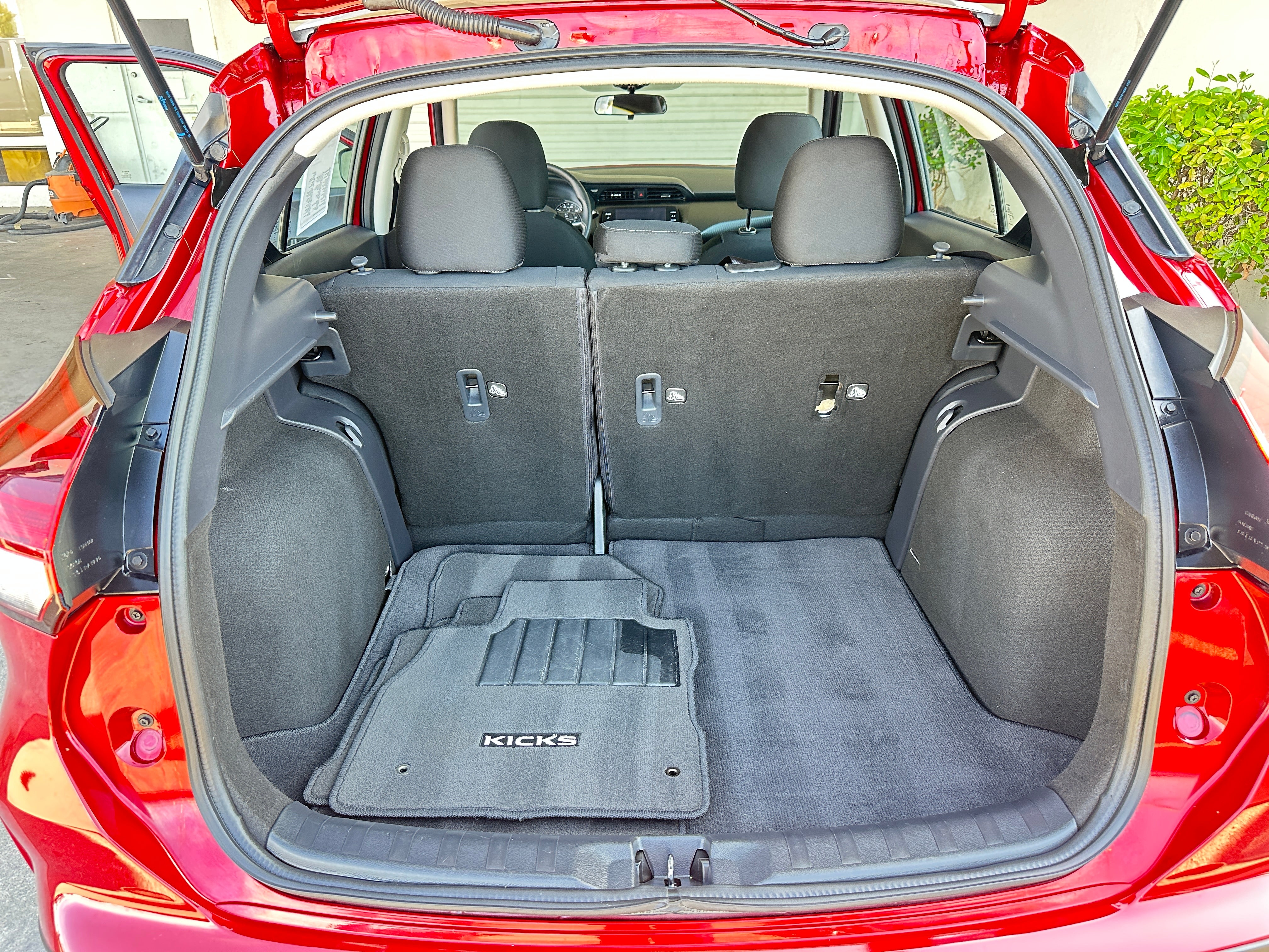 2024 Nissan Kicks SV 6