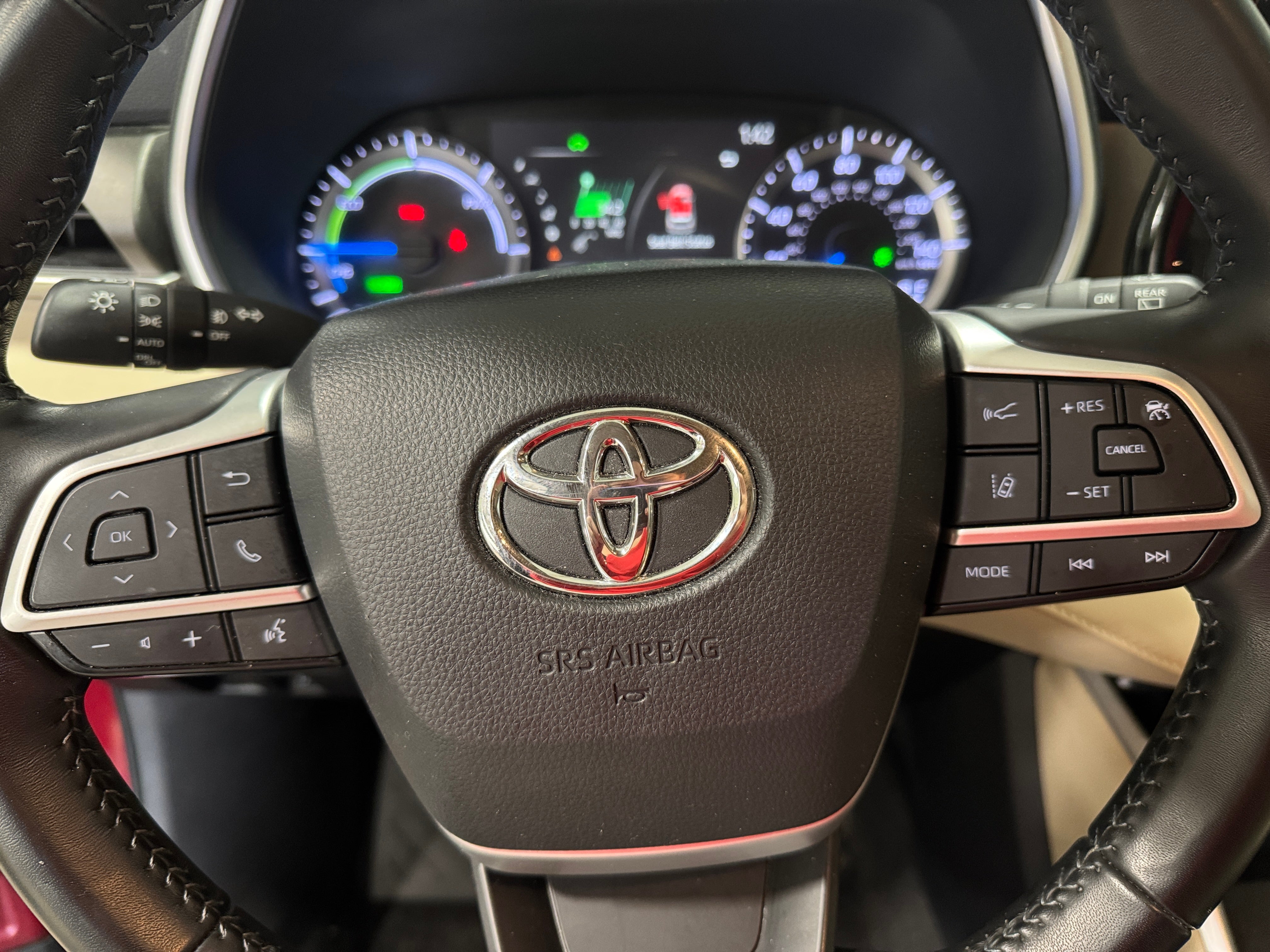 2023 Toyota Highlander XLE 4