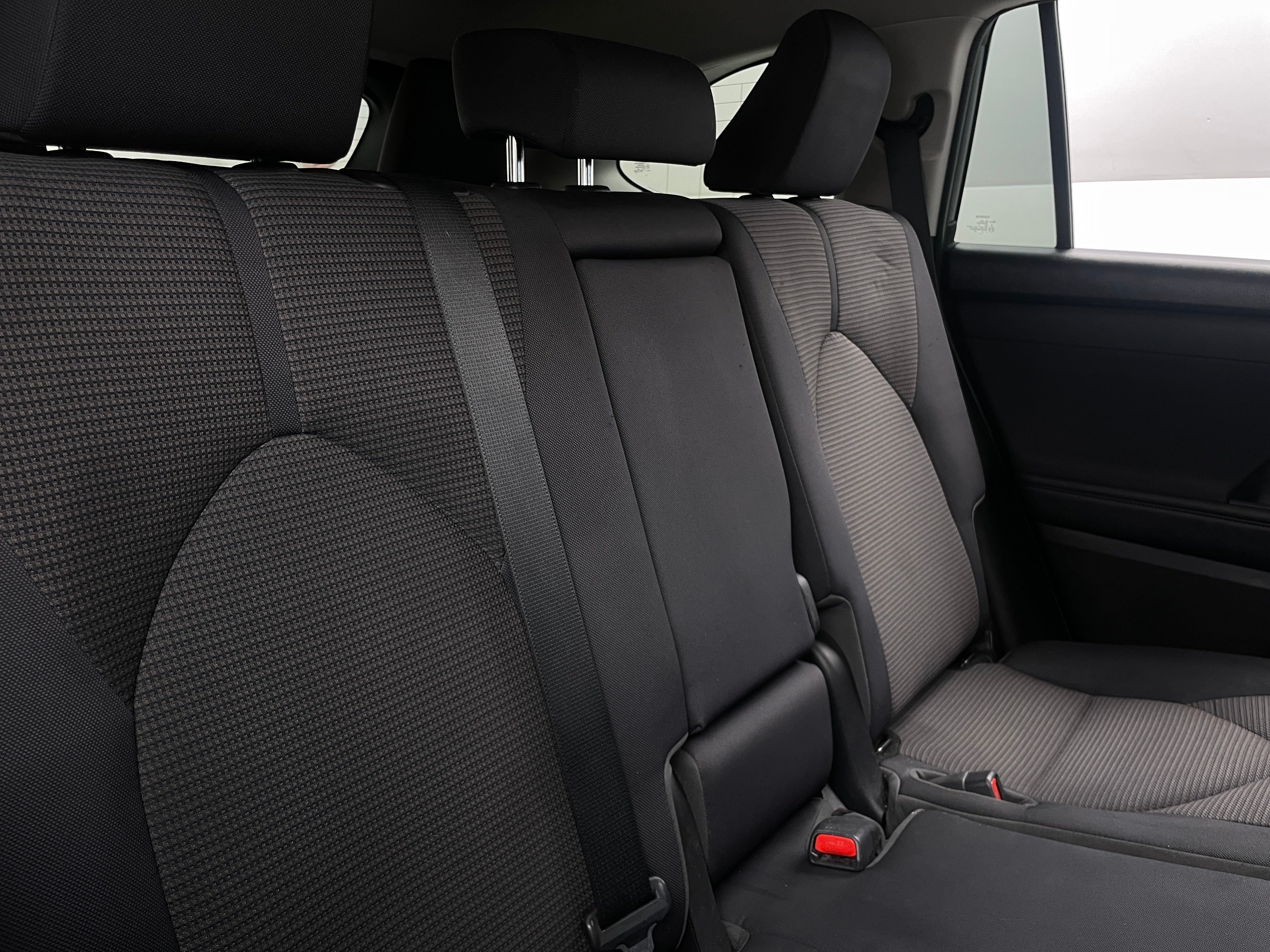 2023 Toyota Highlander LE 6