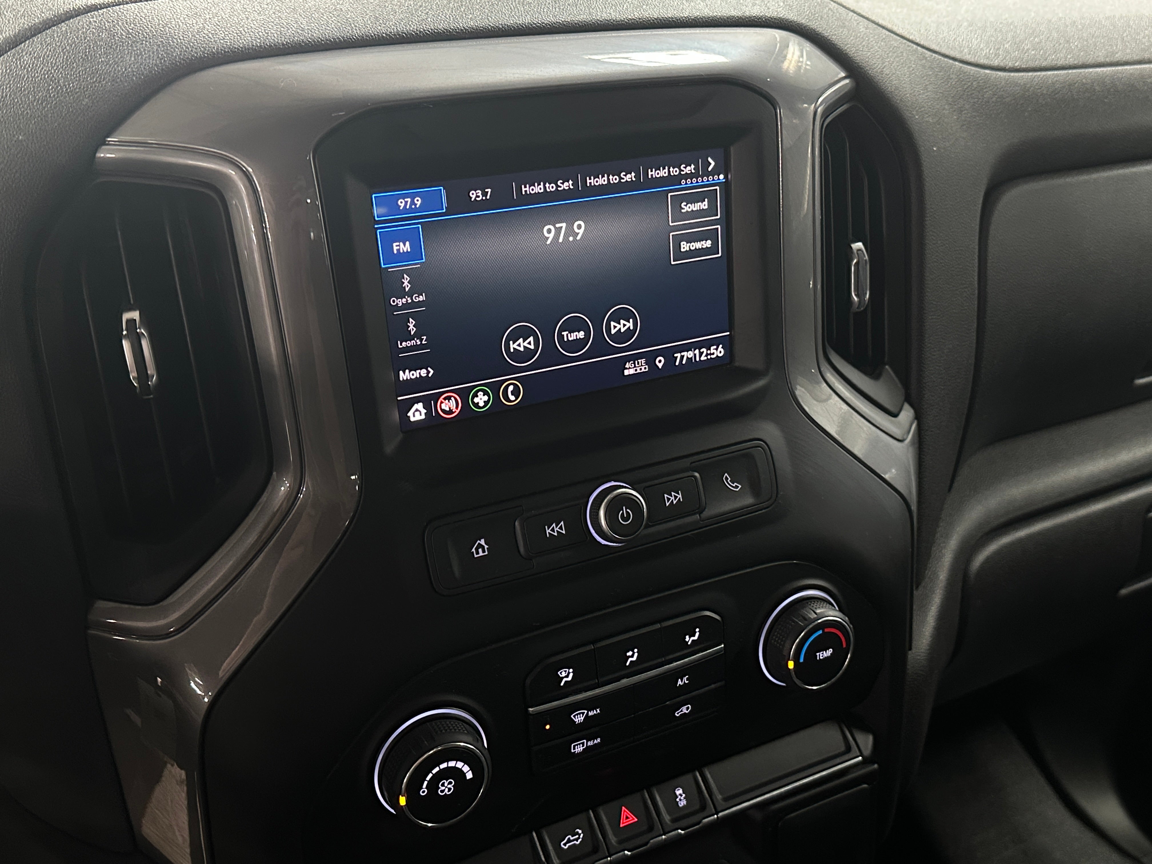 2019 Chevrolet Silverado 1500 Custom 4