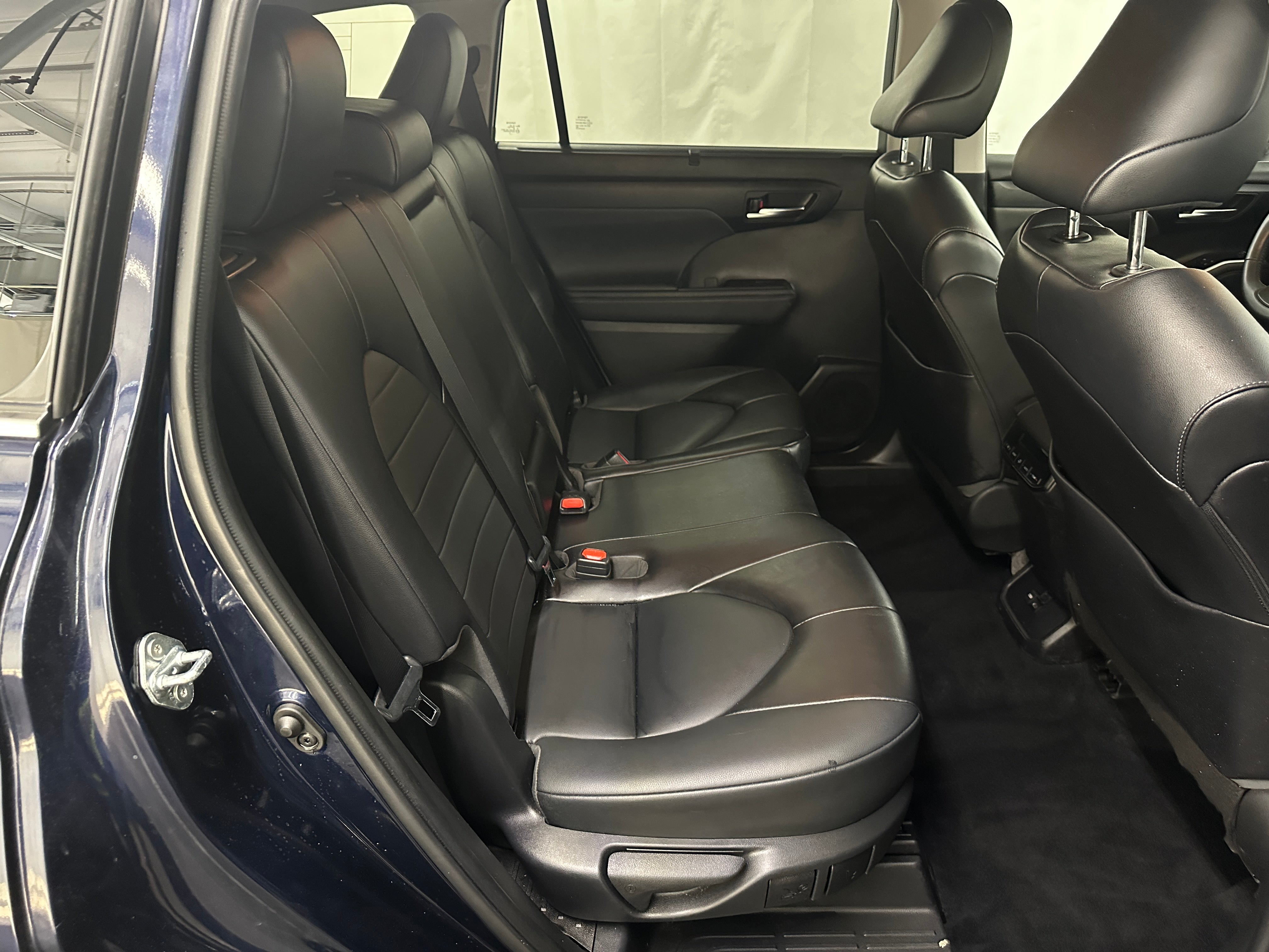 2022 Toyota Highlander XLE 5