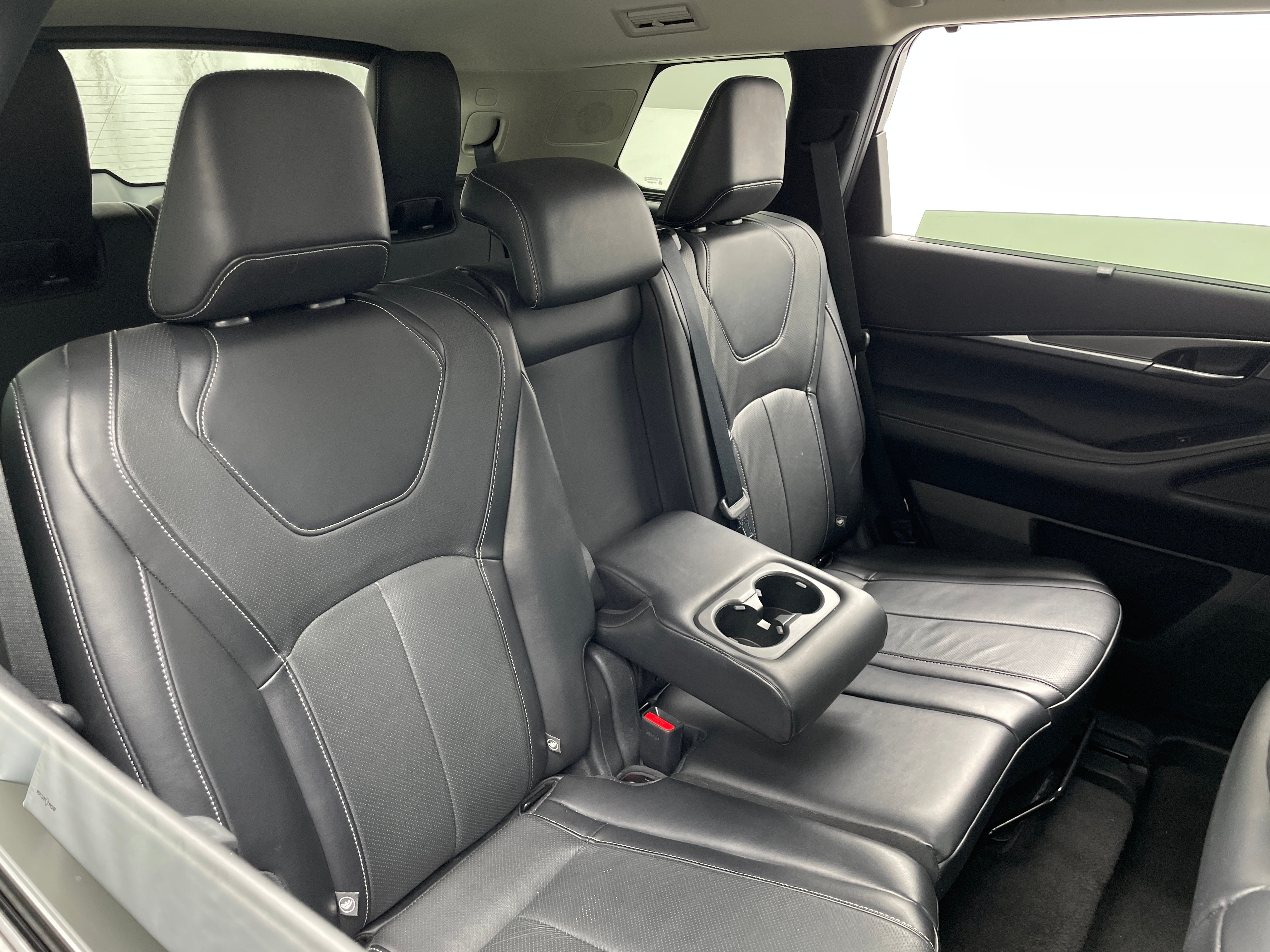 2022 INFINITI QX60 Luxe 5