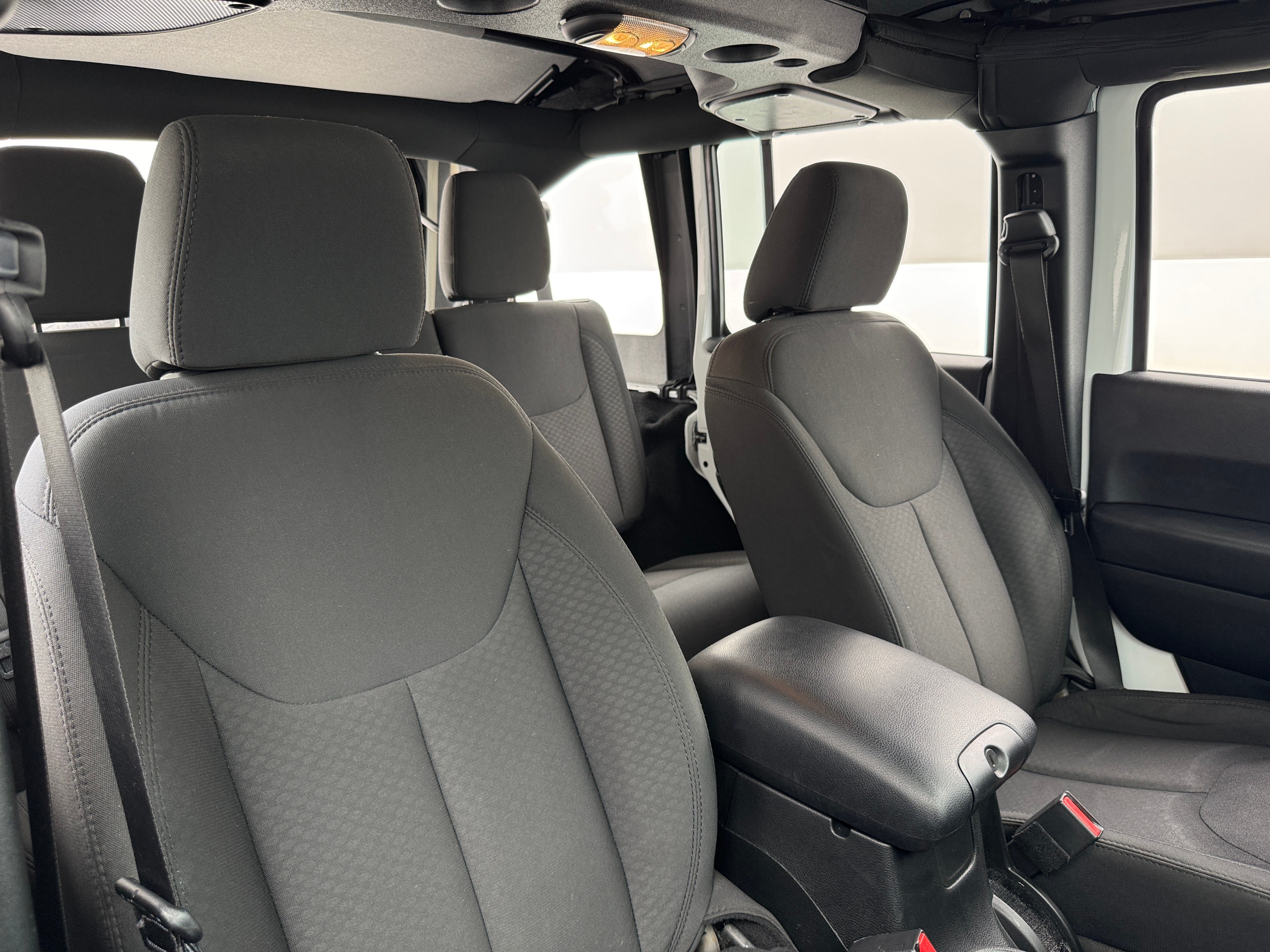 2018 Jeep Wrangler Unlimited Sport 2