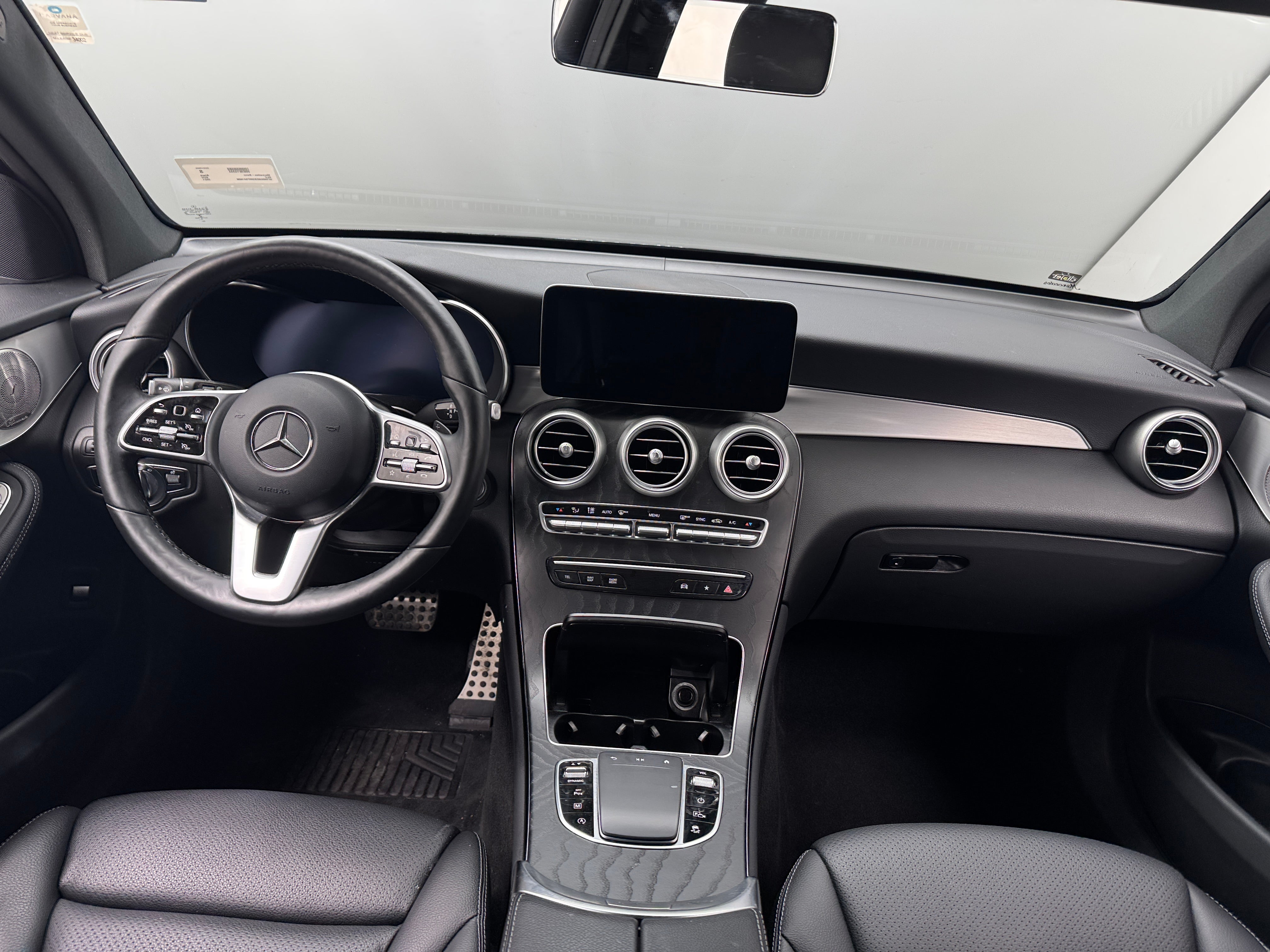 2021 Mercedes-Benz GLC 300 2