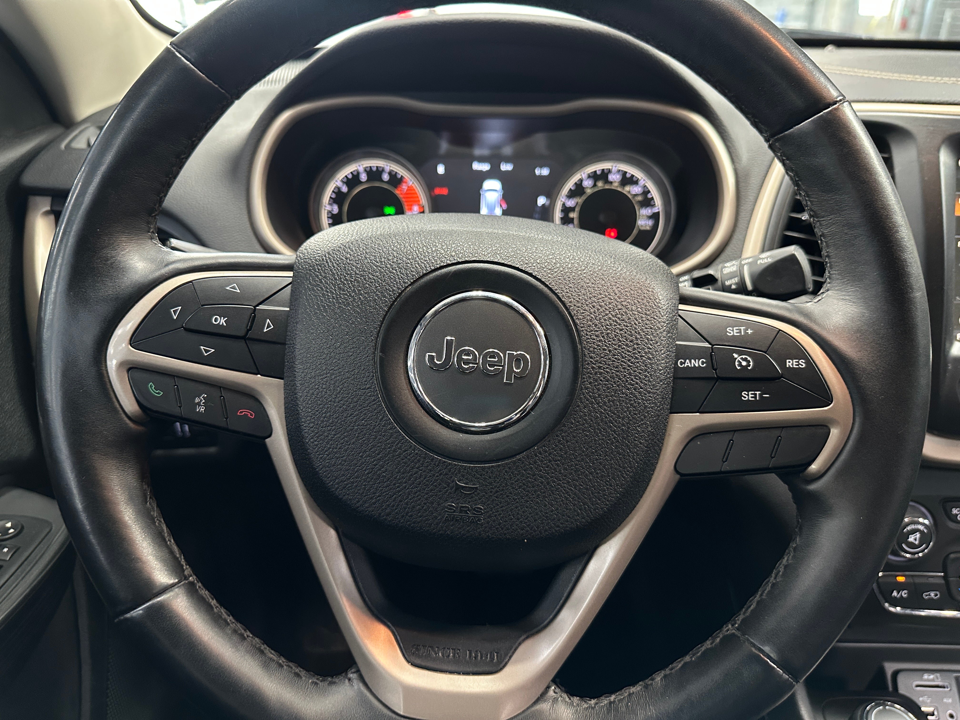 2017 Jeep Cherokee Limited Edition 4