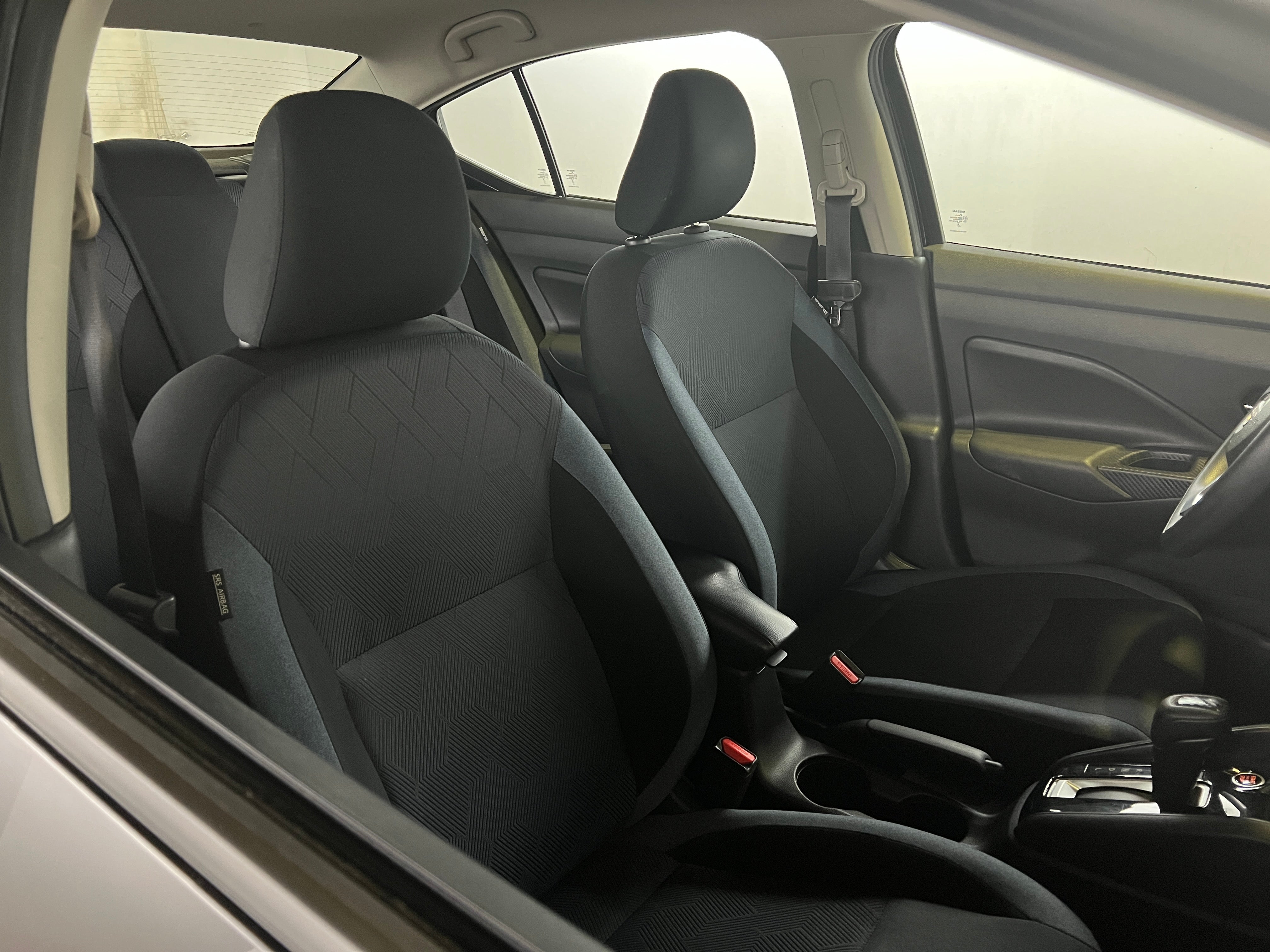 2023 Nissan Versa SV 2