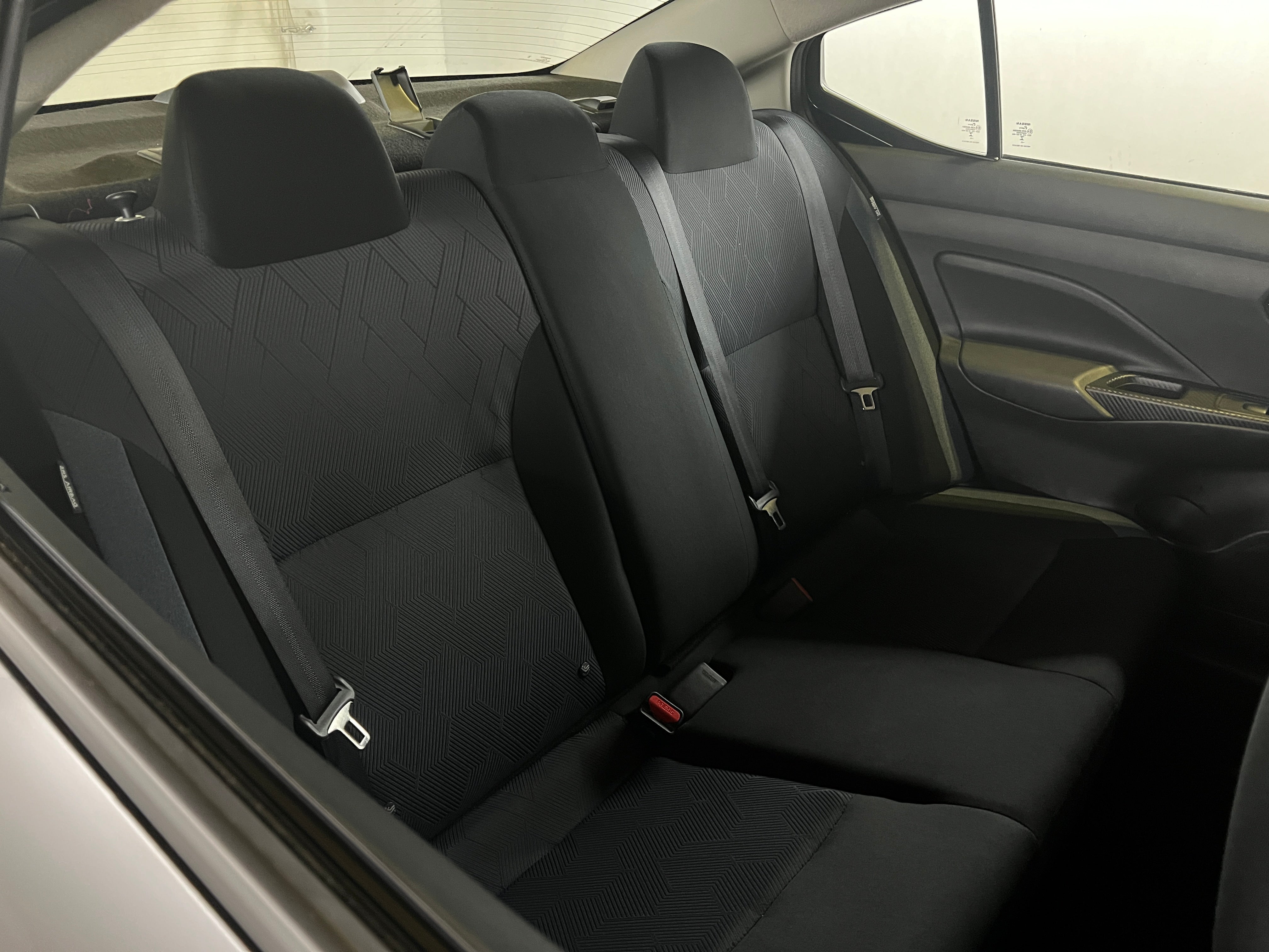 2023 Nissan Versa SV 6