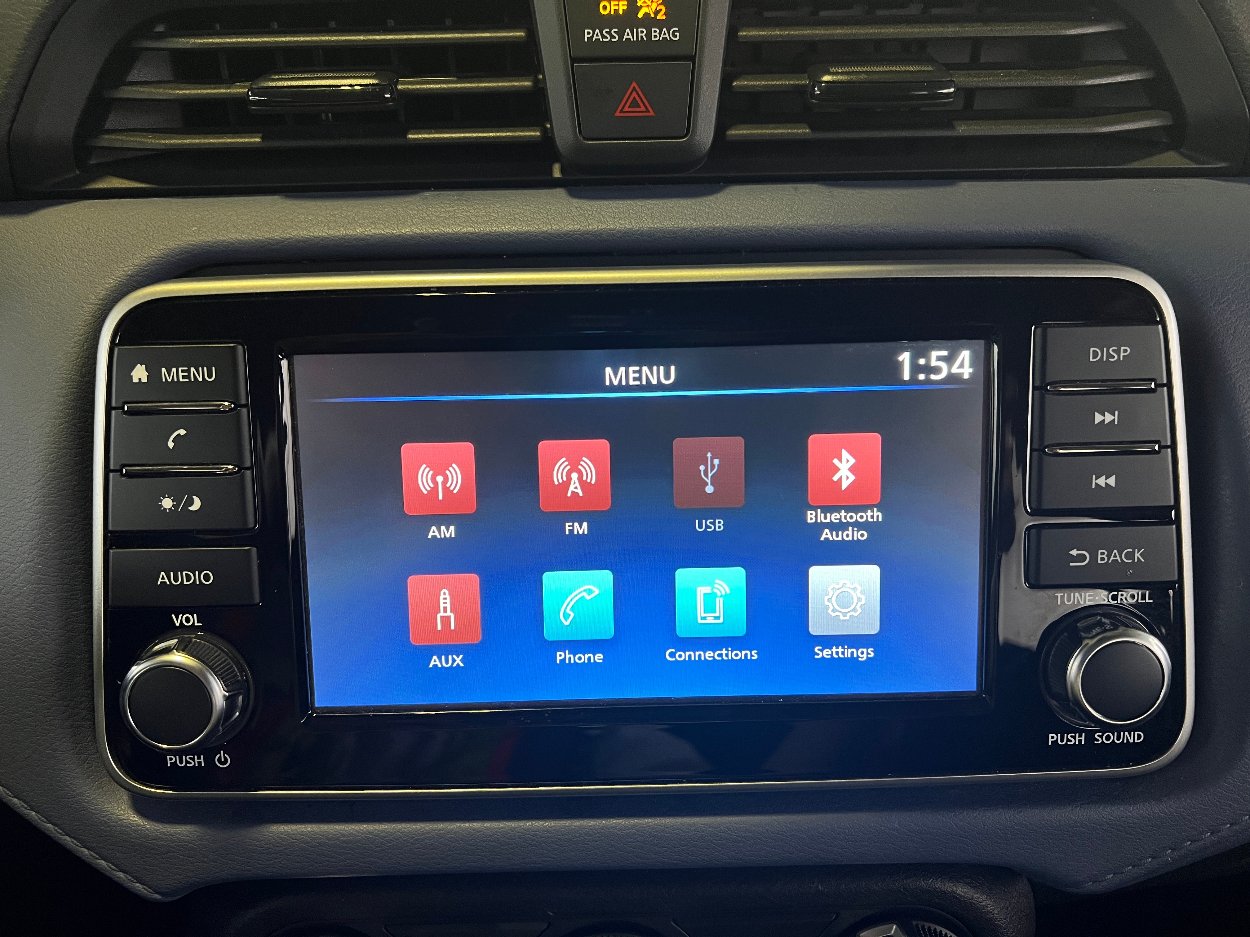 2023 Nissan Versa SV 4