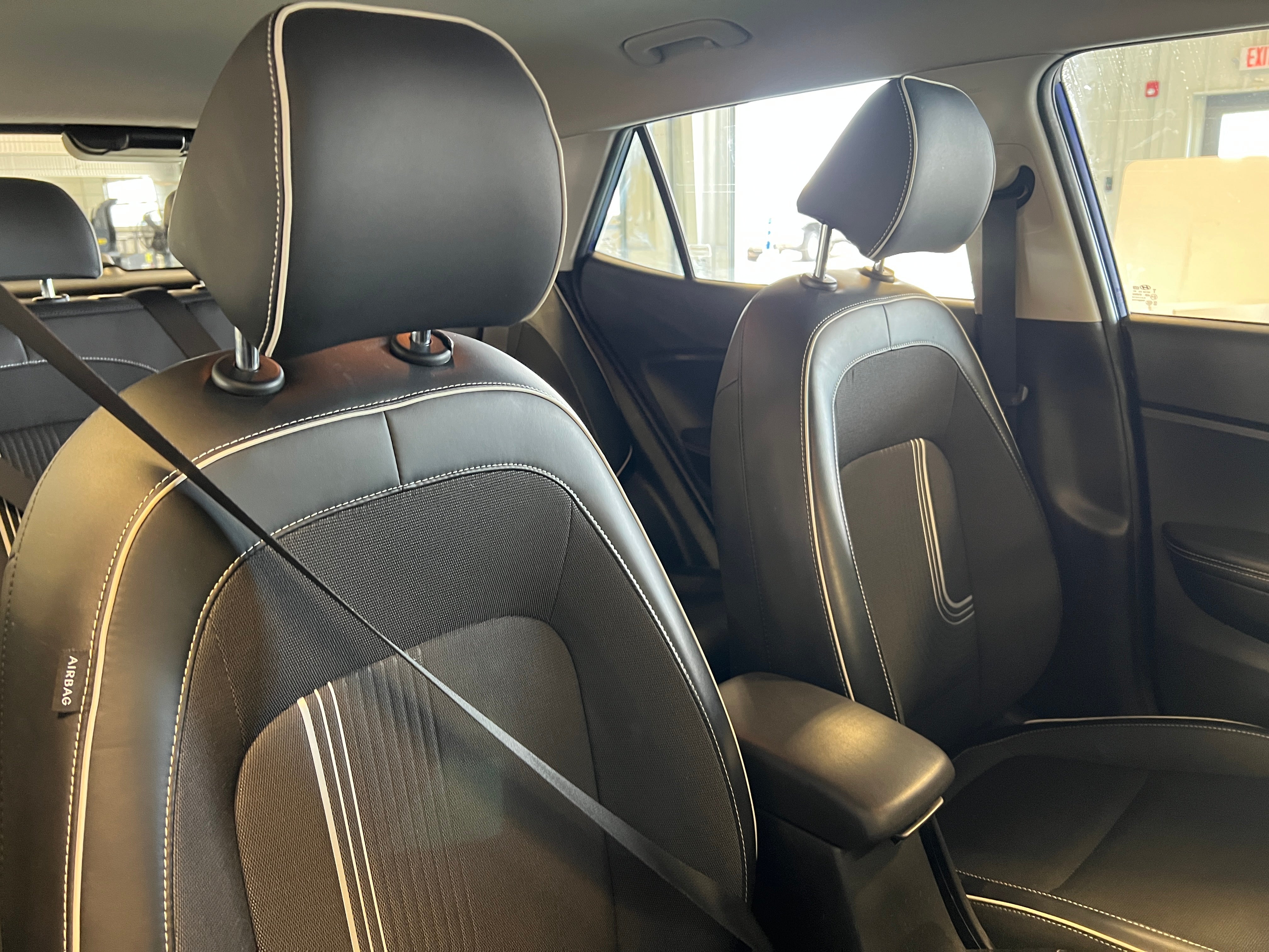 2022 Hyundai Venue Limited 2