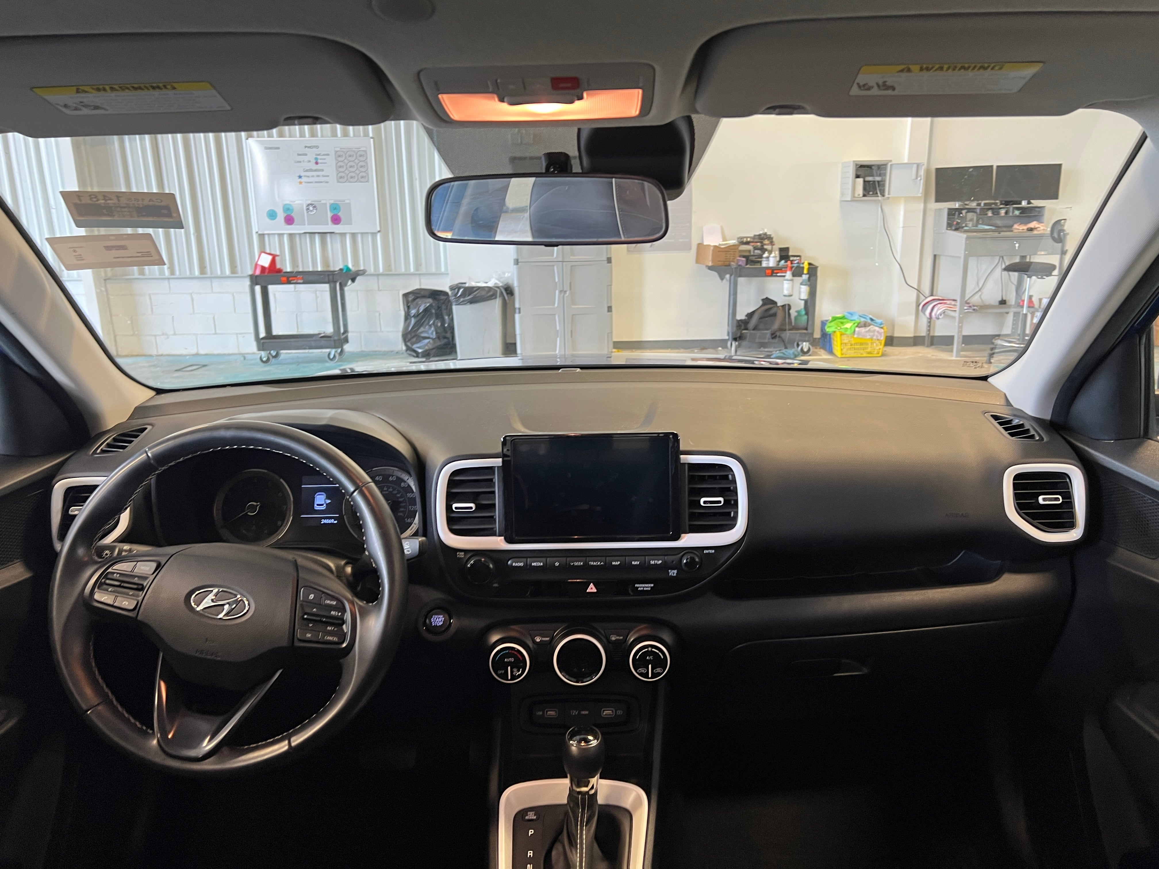 2022 Hyundai Venue Limited 3
